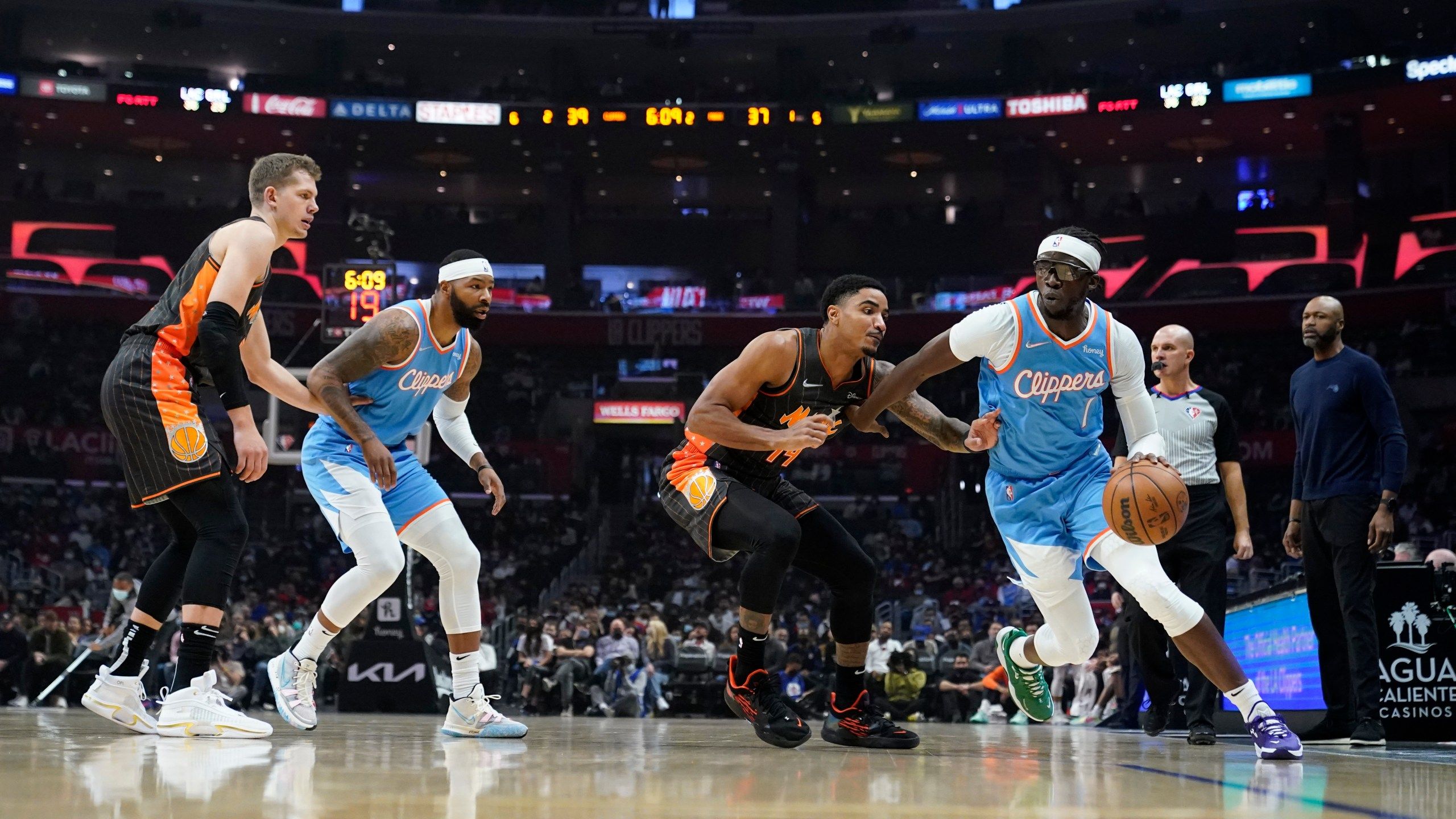 2560x1440 Reggie Jackson hits winning jumper, Clippers beat Magic