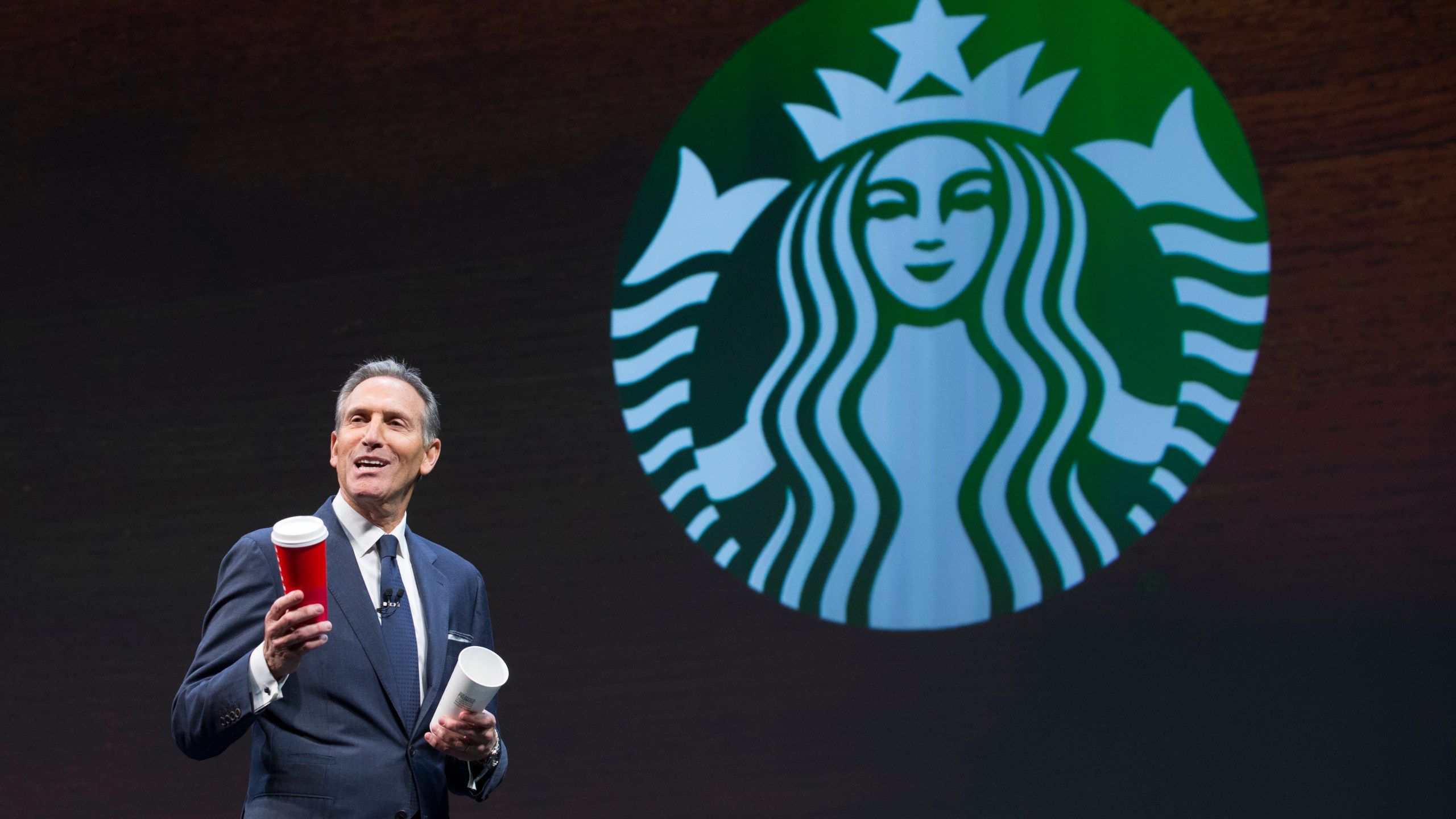 2560x1440 Howard Schultz Leaving Starbucks CEO Job, Could Consider Run for President