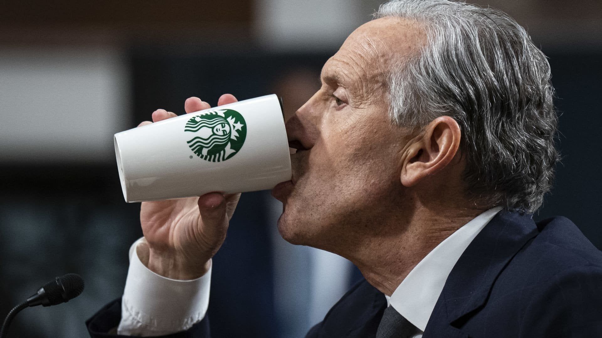 1920x1080 Ex CEO Howard Schultz Says Starbucks Needs To Revamp Its Stores After Big Earnings Miss