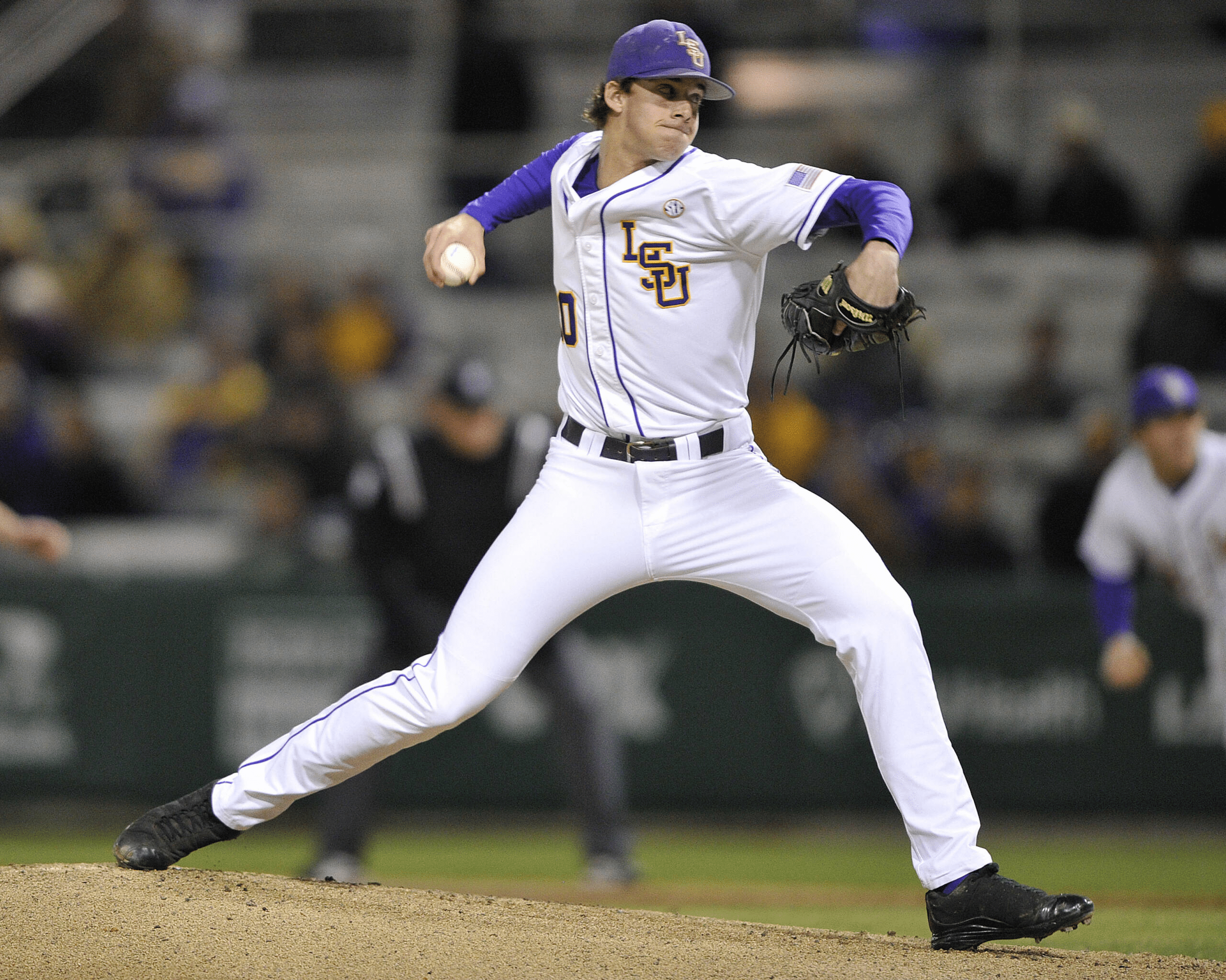 2560x2048 Nola Retires 18 Straight, Baseball Beats Huskies, 9 4