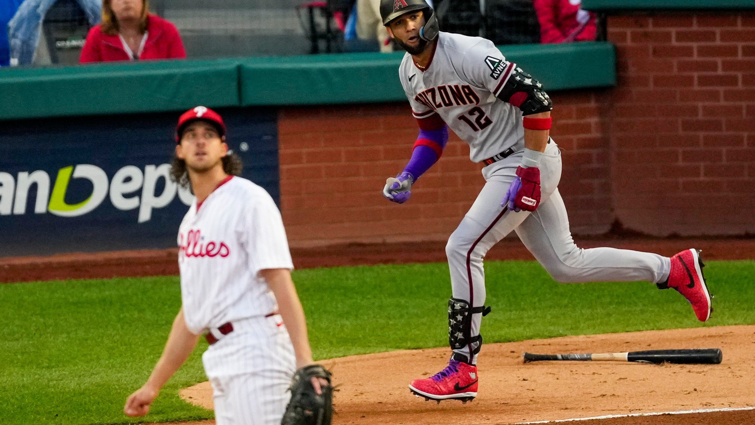 2560x1440 Phillies sluggers cold again in NLCS, Nola falters in Game 6 loss to Arizona