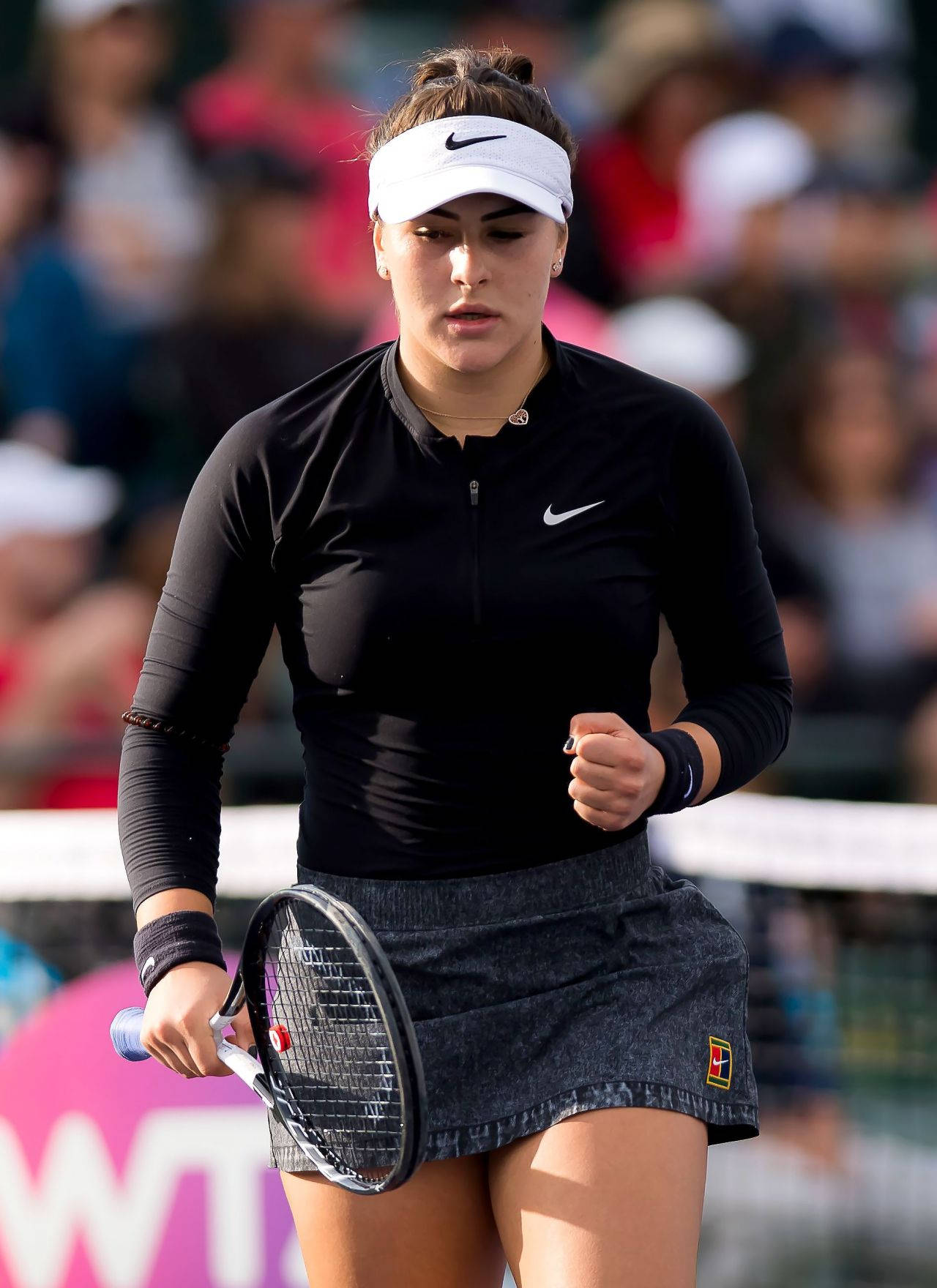 1280x1760 Download Bianca Andreescu Wearing Black And White Wallpaper