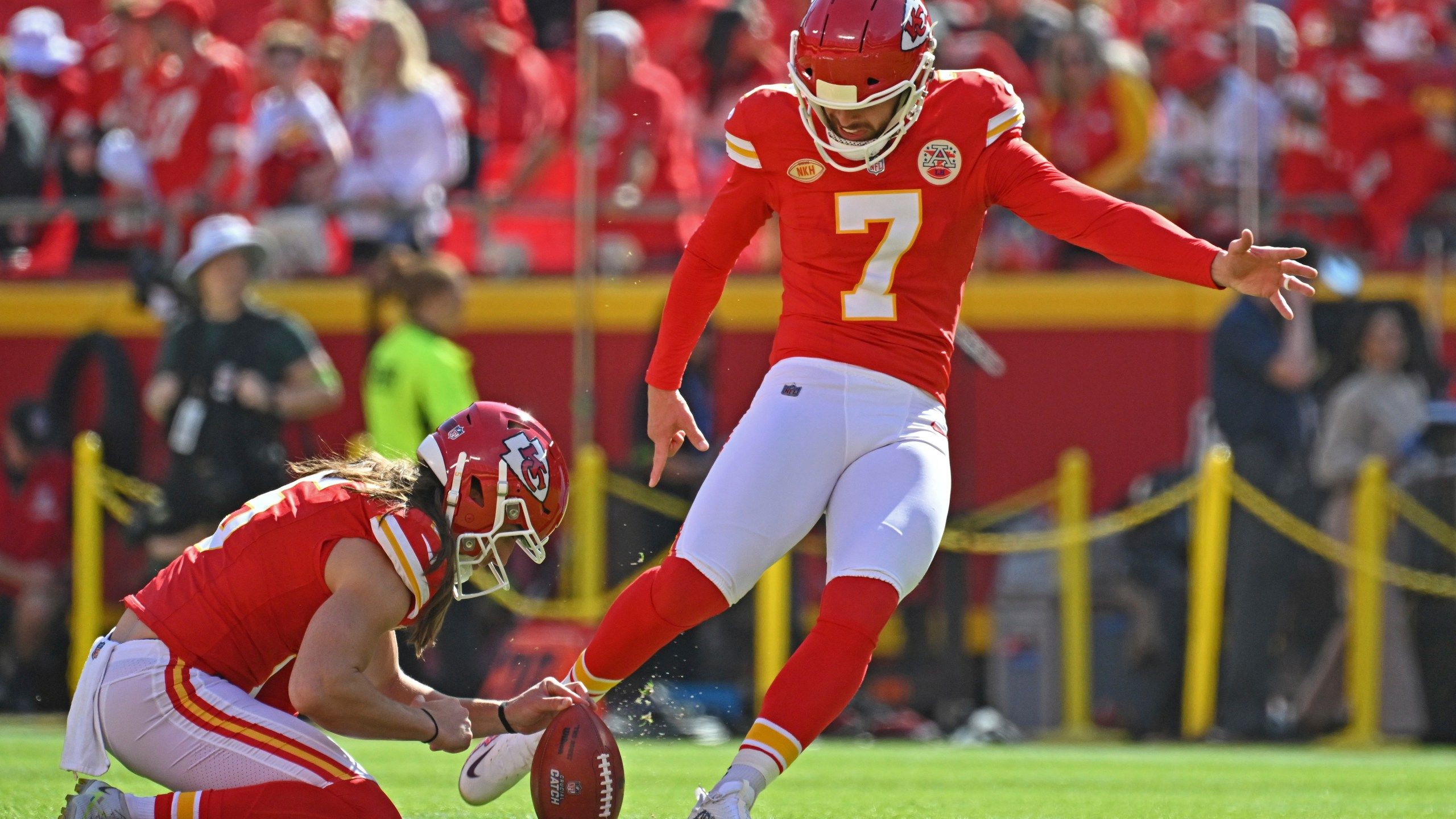 2560x1440 Chiefs kicker Butker congratulates graduating women, but says most are more excited about motherhood