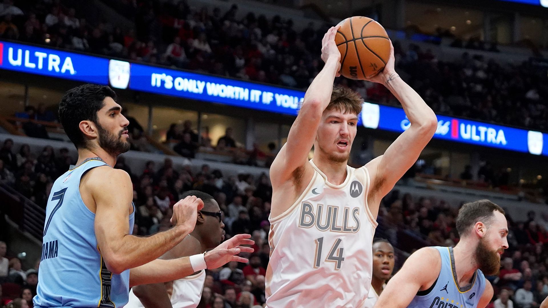 1920x1080 HIGHLIGHTS: Matas Buzelis Scores Career High 14 Points
