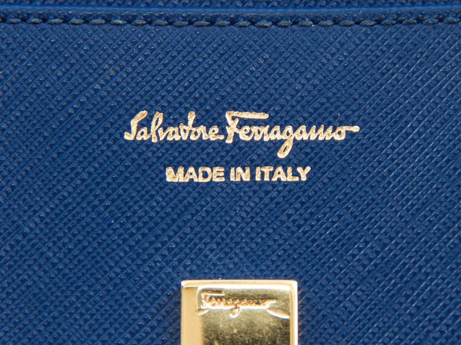 1600x1200 Download Salvatore Ferragamo Made In Italy Wallpaper