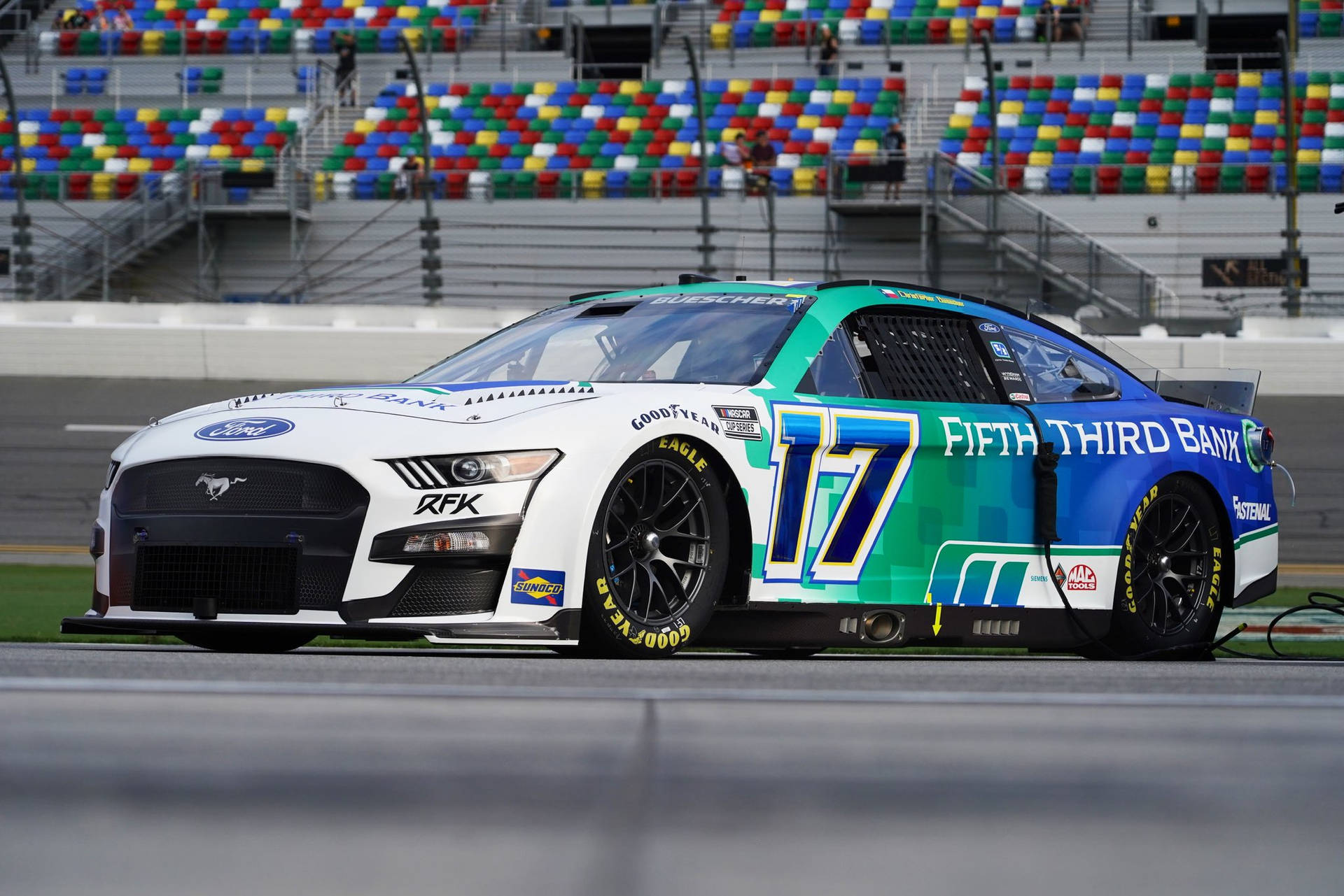 1920x1281 Download Chris Buescher Number 17 Wallpaper