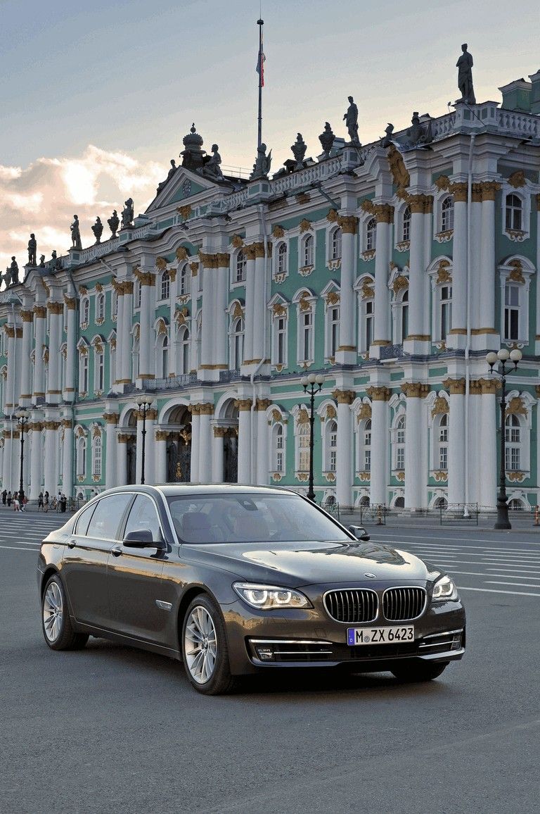 768x1156 BMW 750Li ( F01 ) quality free high resolution car image, picture and photo