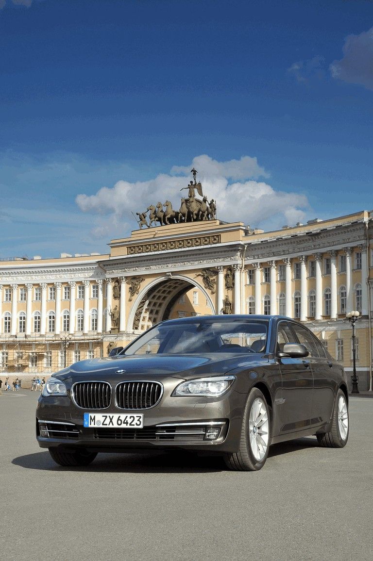 768x1156 BMW 750Li ( F01 ) quality free high resolution car image, picture and photo