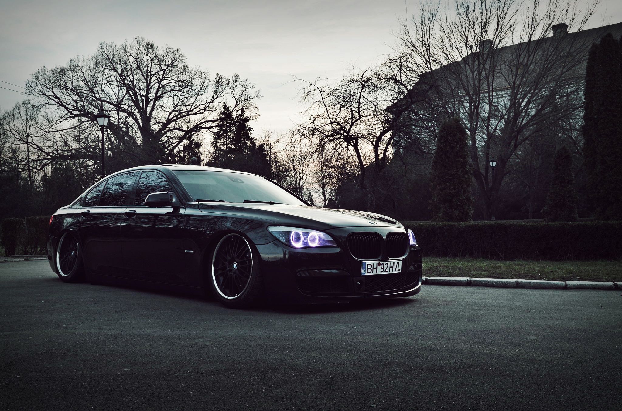2048x1356 Wallpaper lights, tuning, BMW, BMW, dark, drives, black, stance for mobile and desktop, section bmw, resolution 2048x1356