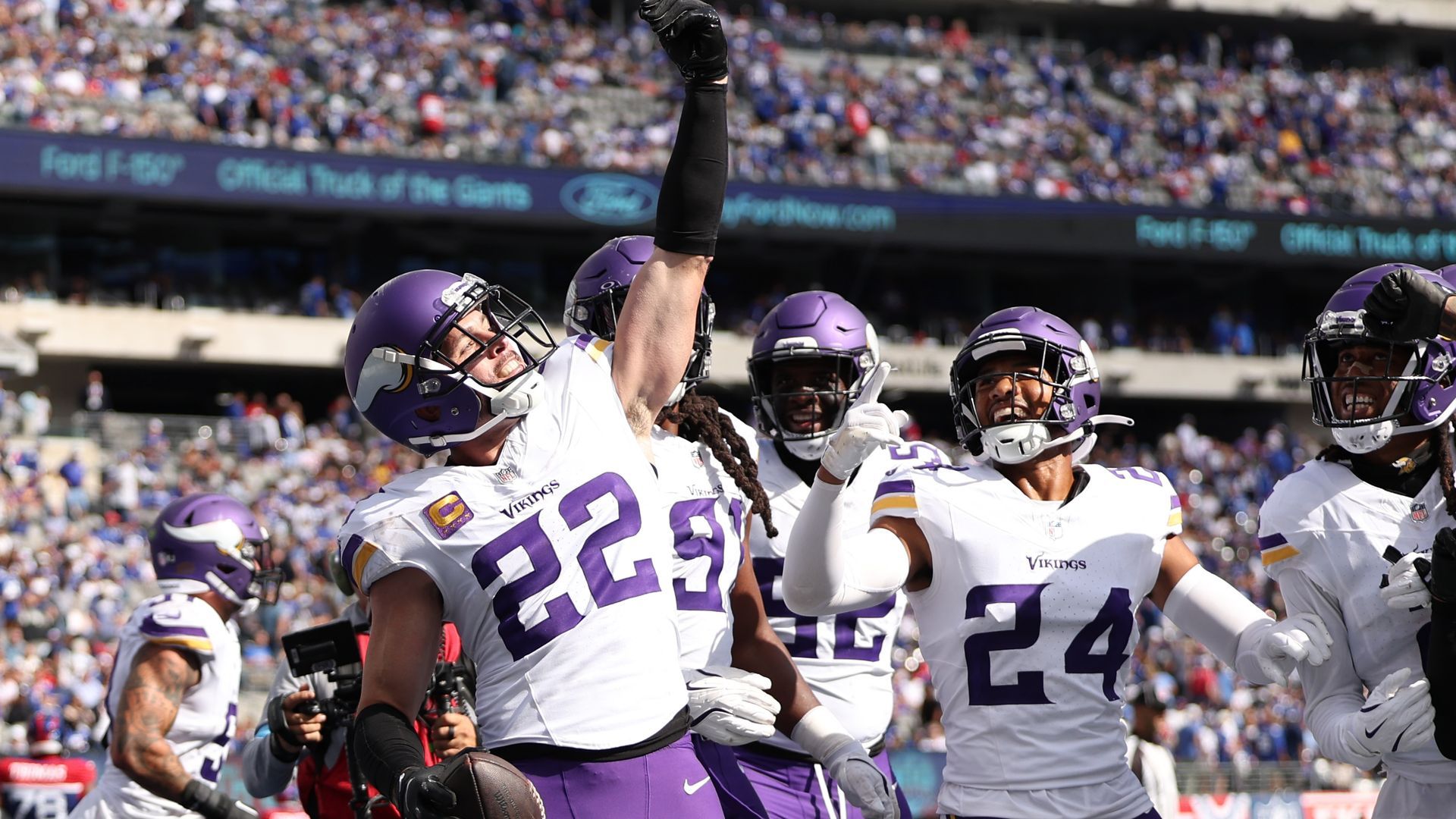1920x1080 The Spoon: Vikings crush Giants Twin Cities