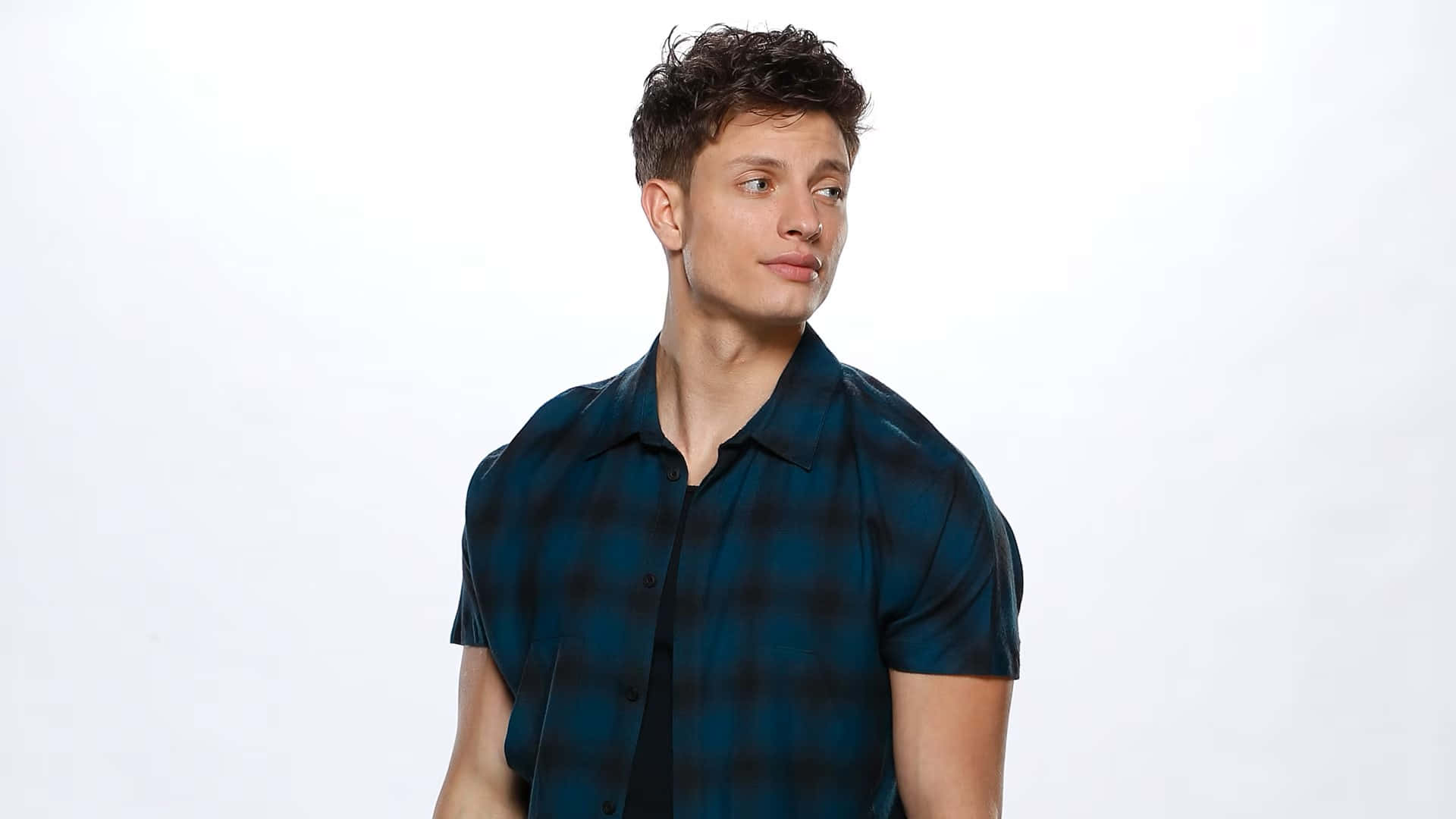 1920x1080 Matt Rife Wallpaper
