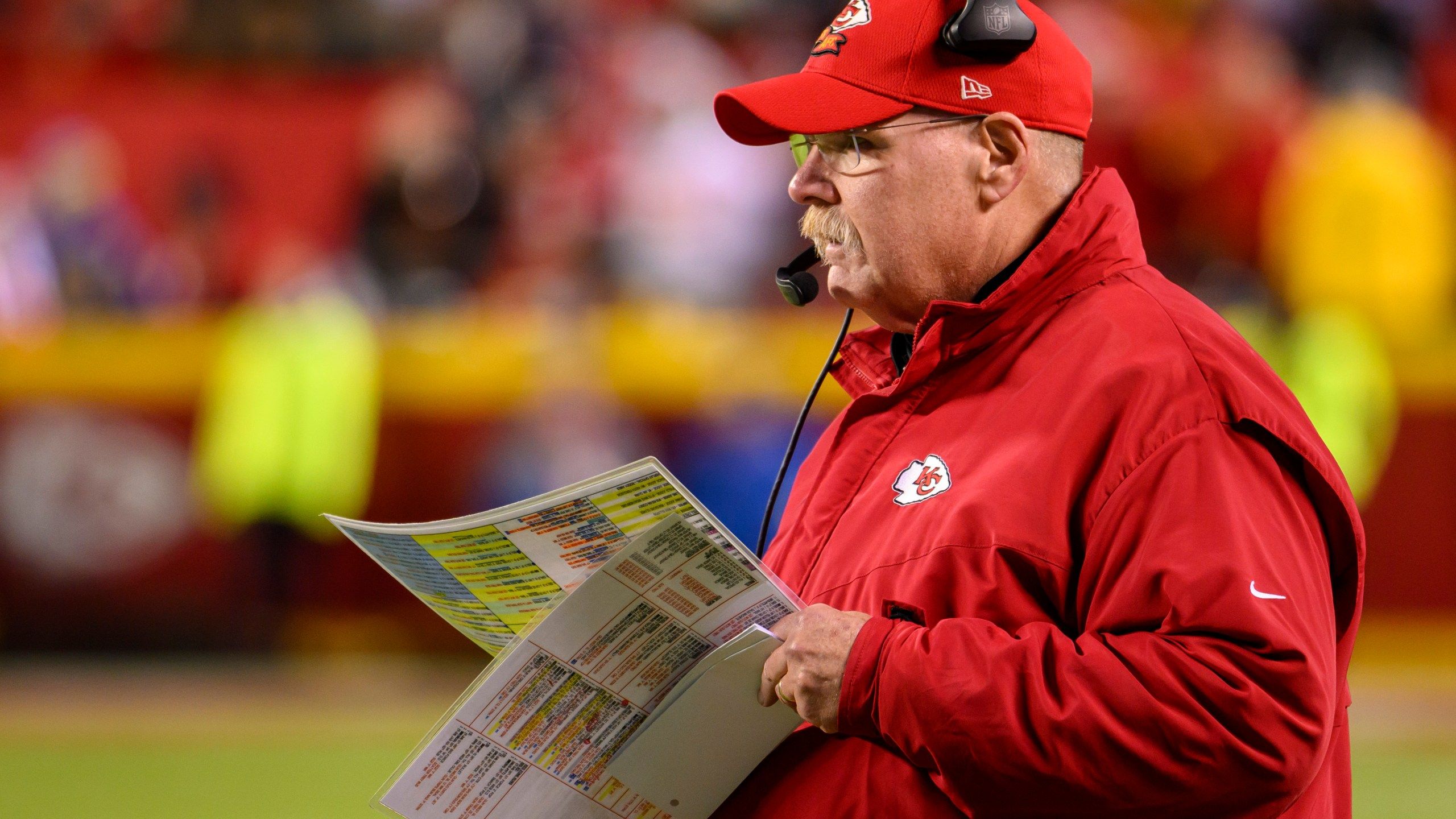 2560x1440 Chiefs: Andy Reid sets record for most wins