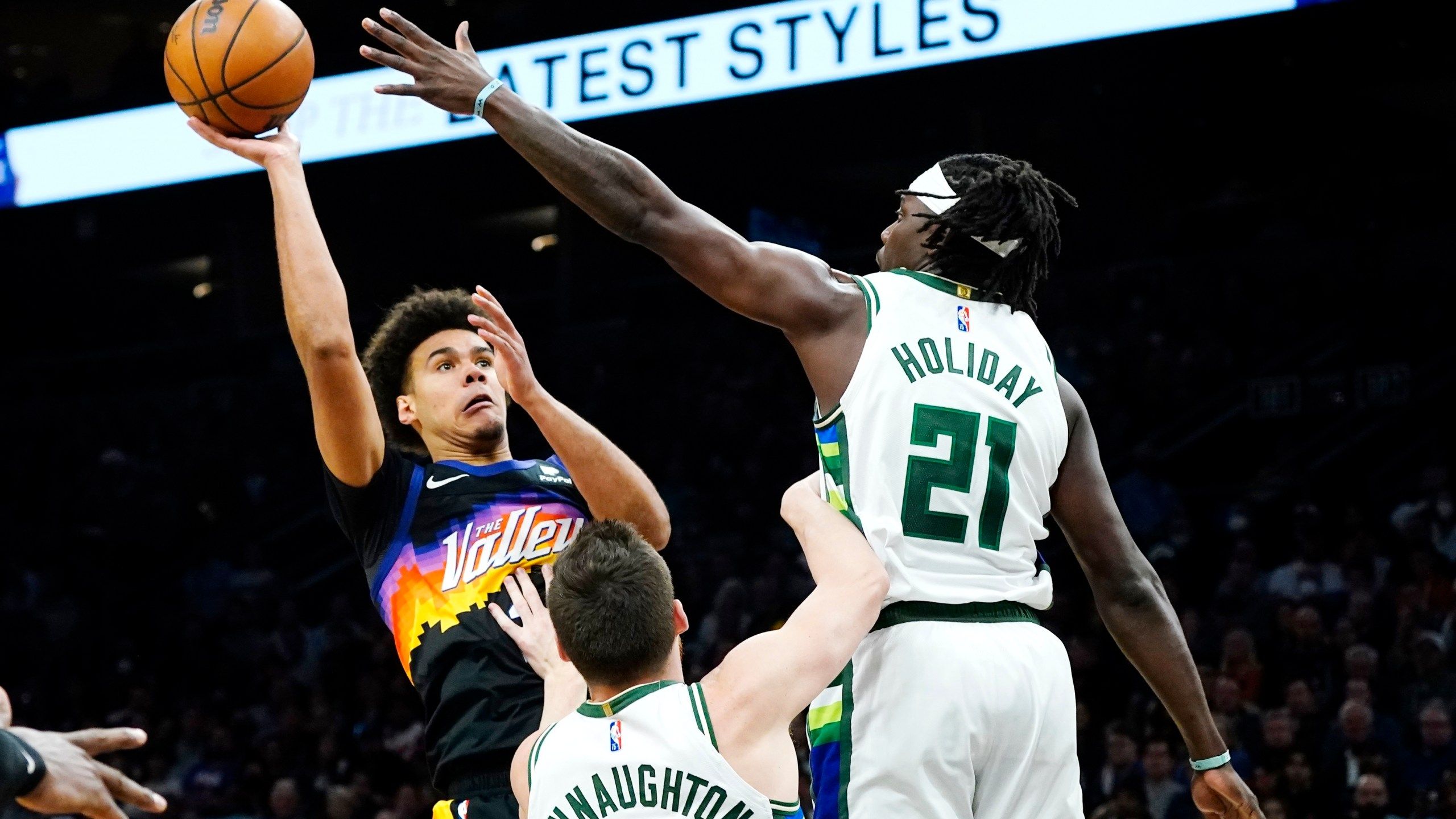 2560x1440 Suns Top Bucks 131 107 In Rematch Of Last Year's NBA Finals