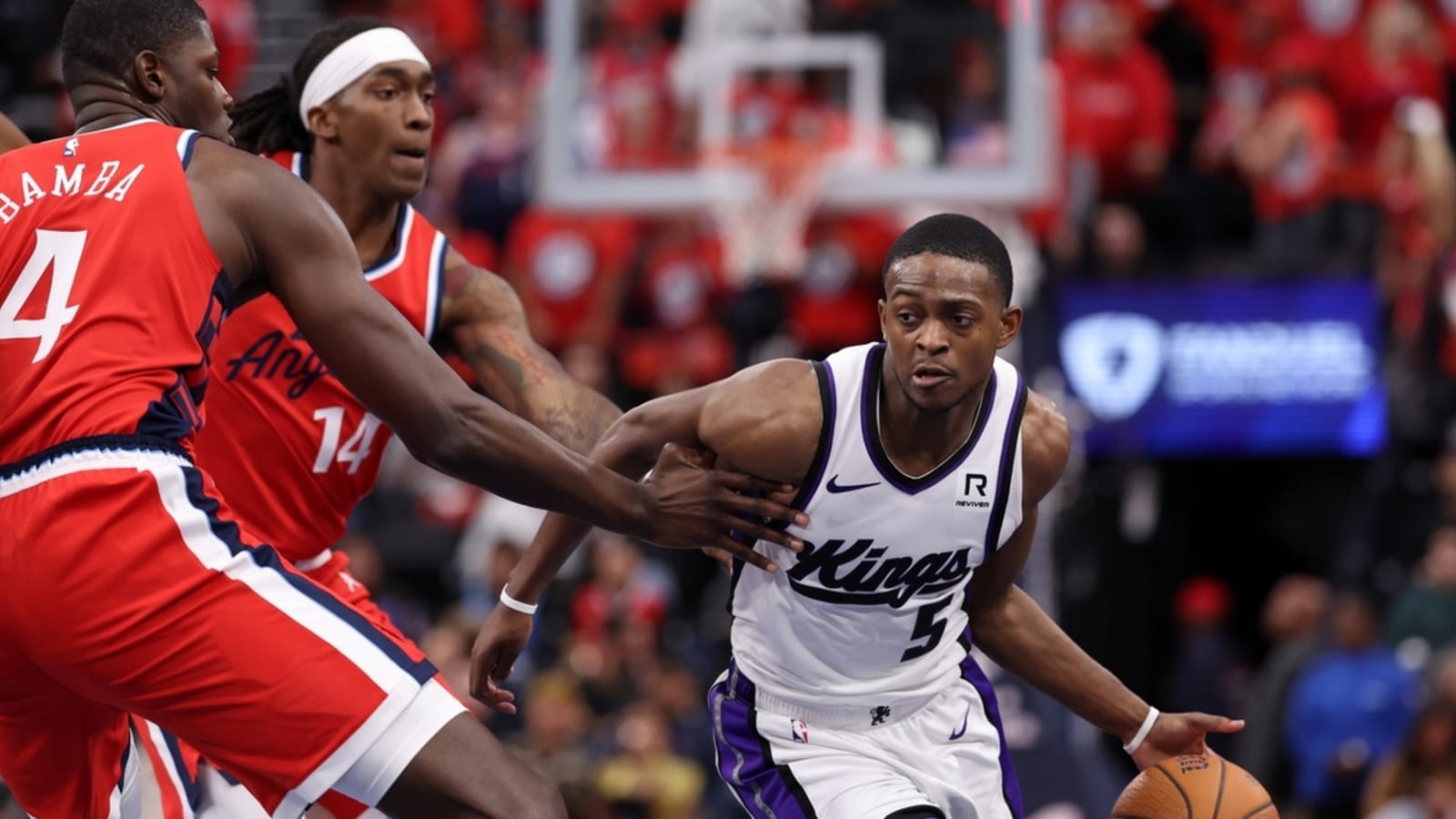 1600x900 De'Aaron Fox, Cameron Johnson Carry Hot Hand Into Kings Nets Clash