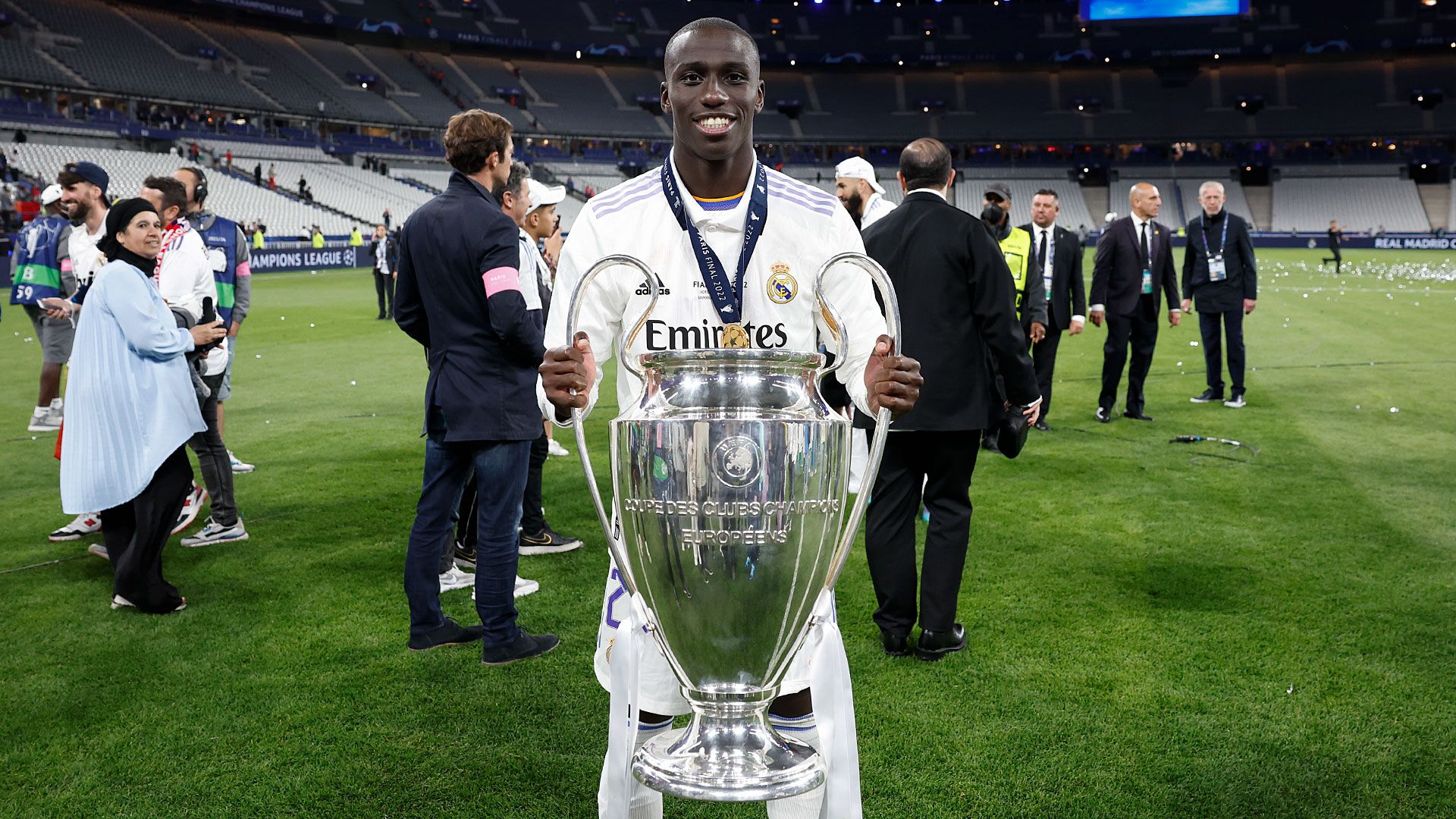 1920x1080 Mendy turns 27