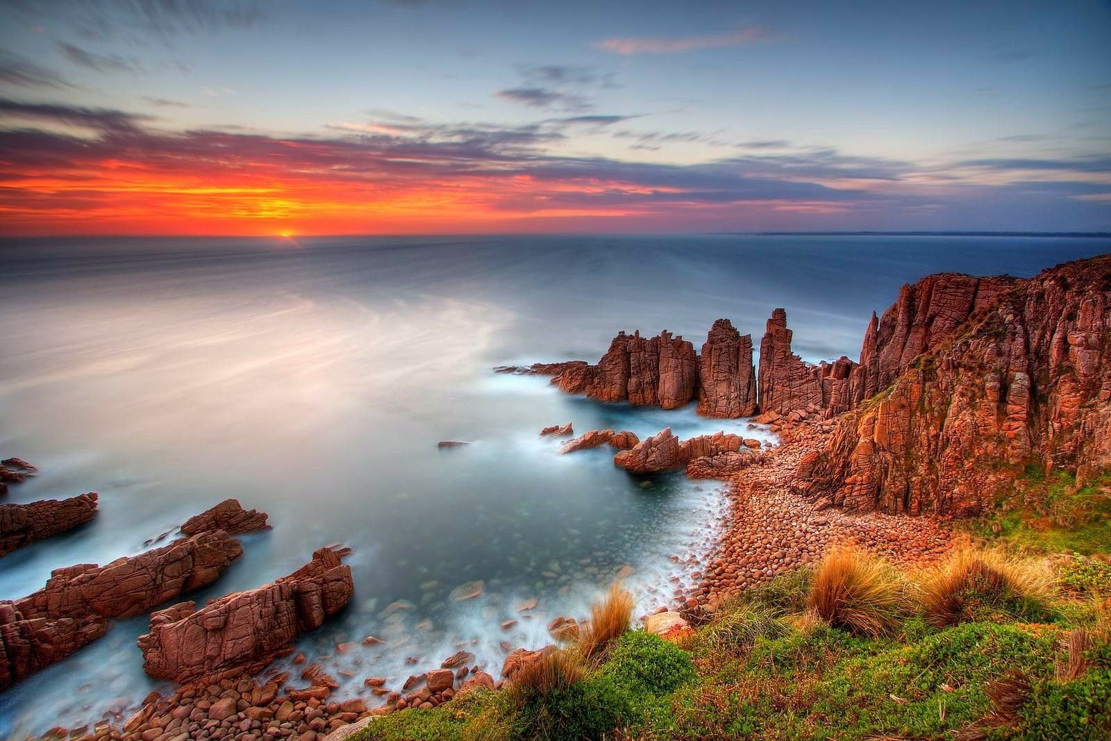 1600x1067 Australian Coastal Horizon: Sunset Sky Over Ocean