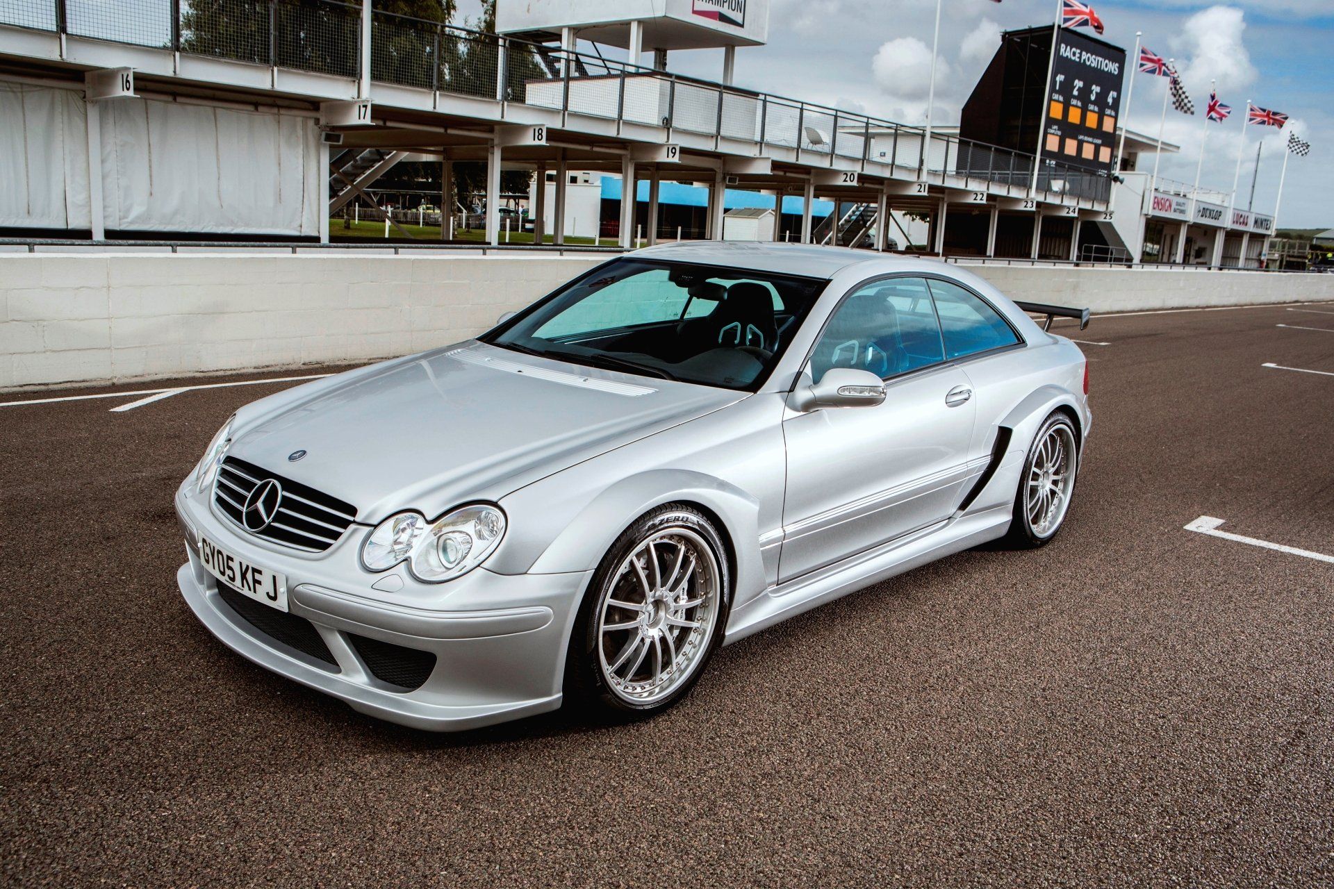 1920x1280 Download Car Silver Car Mercedes Benz Vehicle Mercedes Benz CLK Class 4k Ultra HD Wallpaper