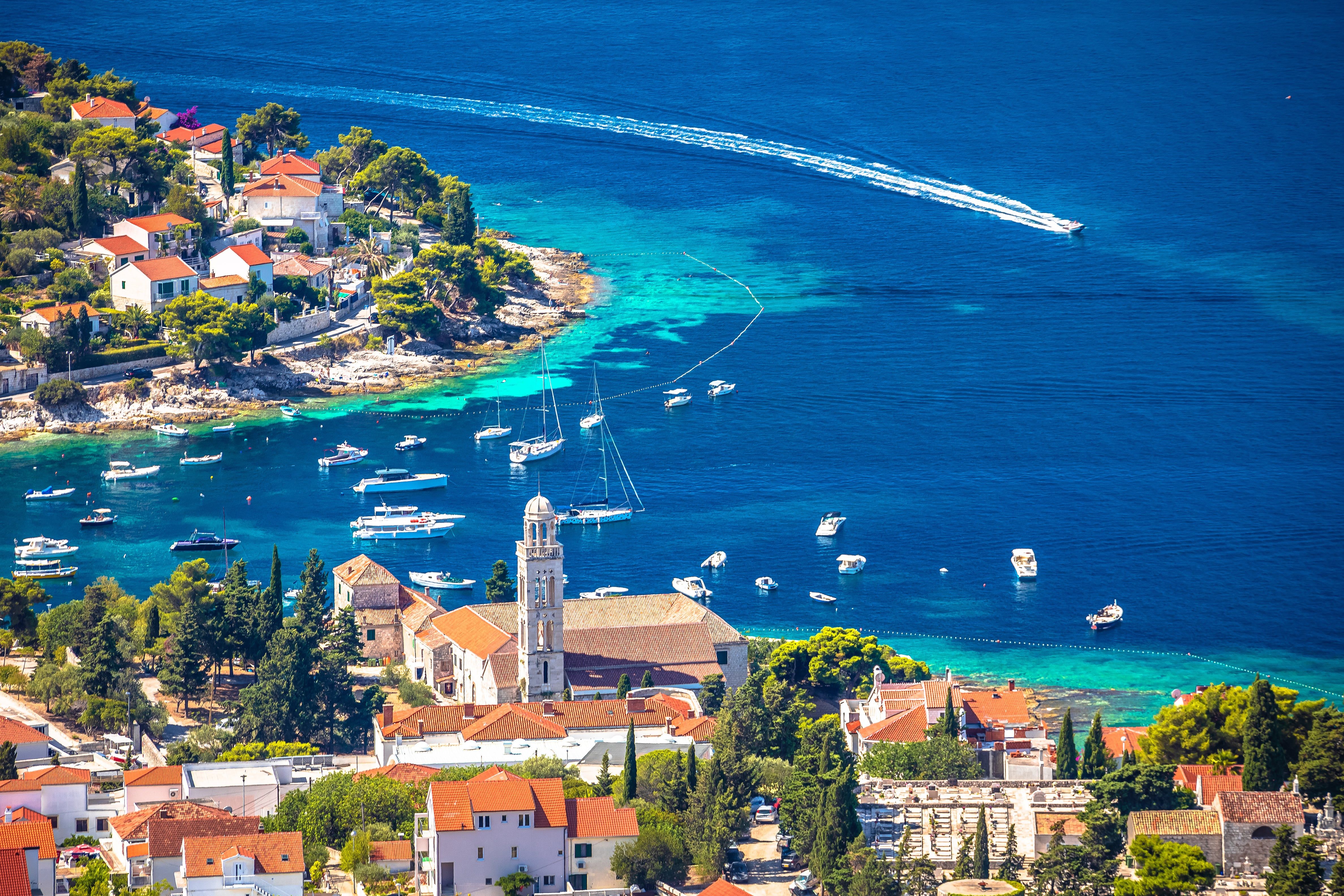4750x3167 Sun & Sea. Activities on Hvar. Sunčani Hvar