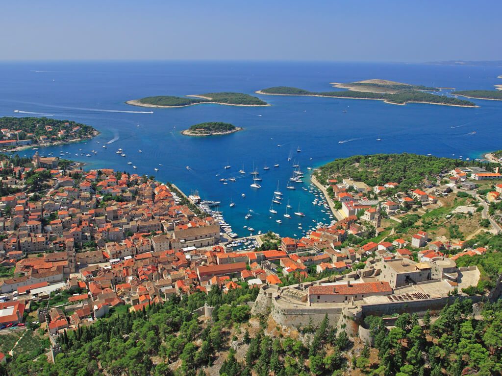 1024x768 Island of Hvar