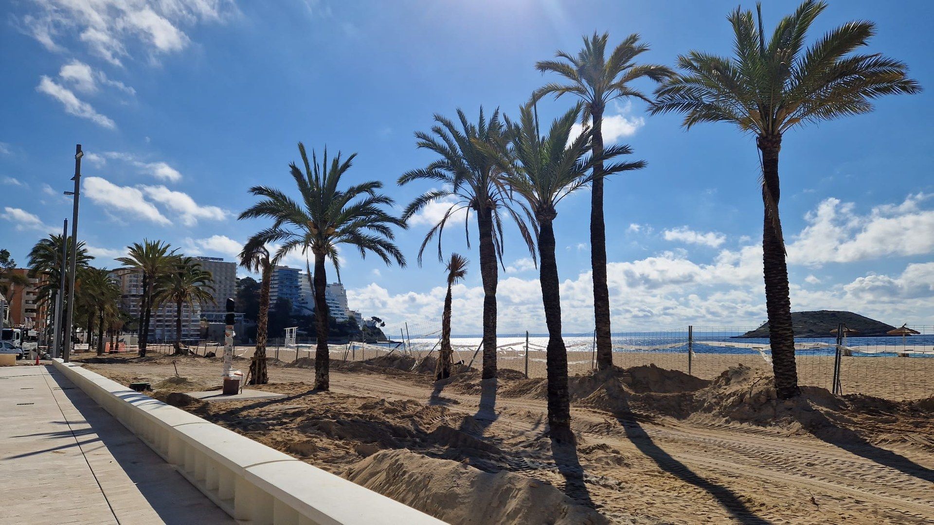 1920x1080 Magaluf for all: the inauguration of the new seafront promenade becomes a day of celebration for residents and tourists de Calvià. Mallorca