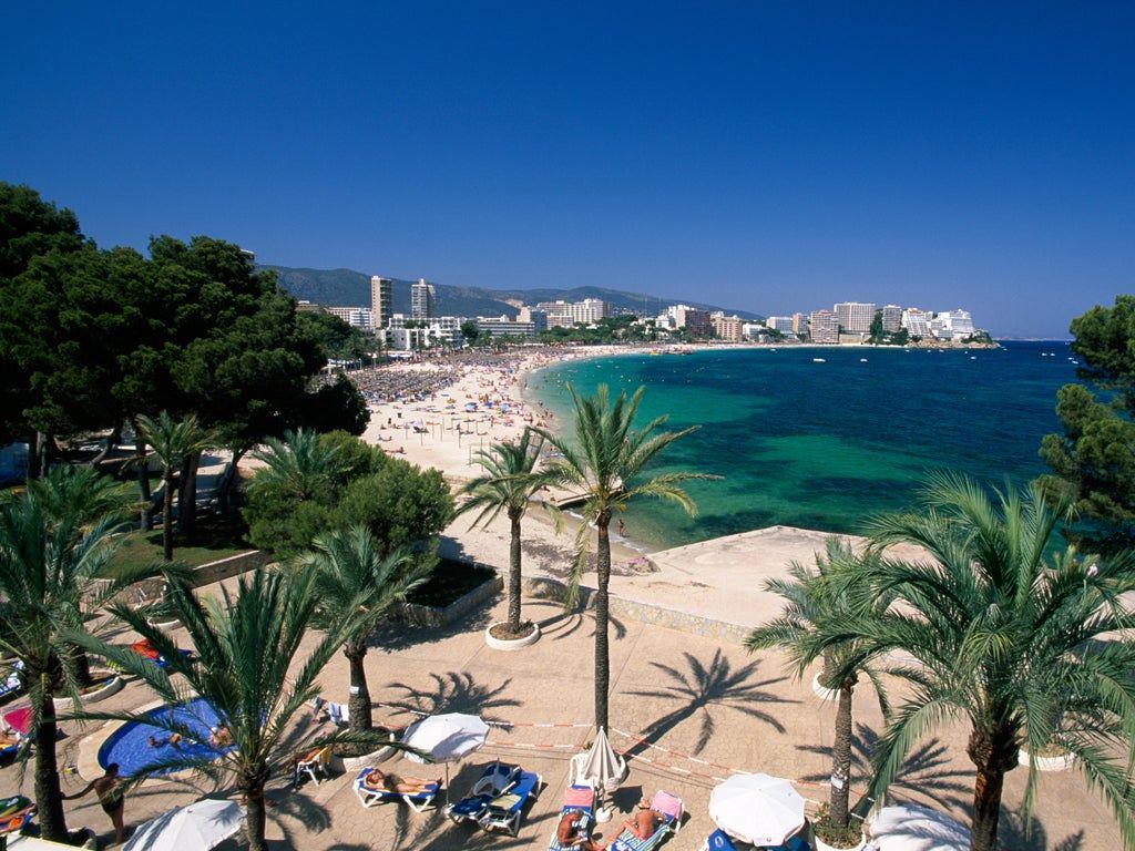 1024x768 Magaluf scrubs up for a new type of tourist