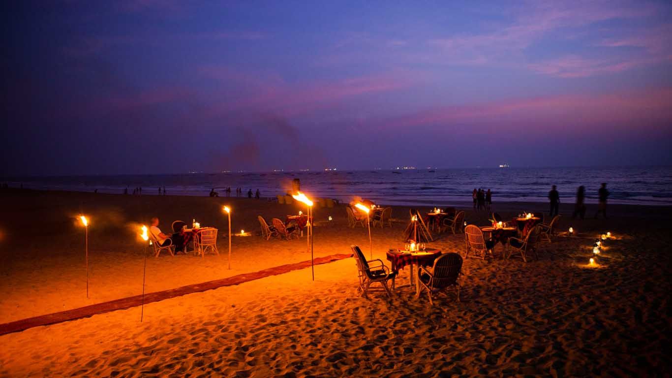 1366x768 Calangute Beach Goa Night View Wallpaper