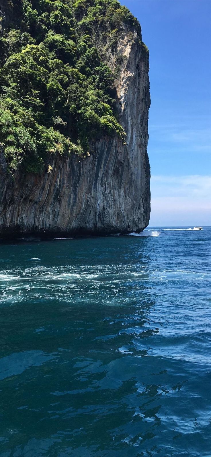 736x1593 Phi Phi Islands iPhone 11 Wallpaper