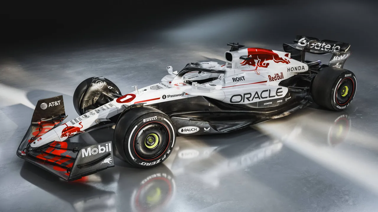 1280x720 Photos. Red Bull livery of Max Verstappen for GP Japan