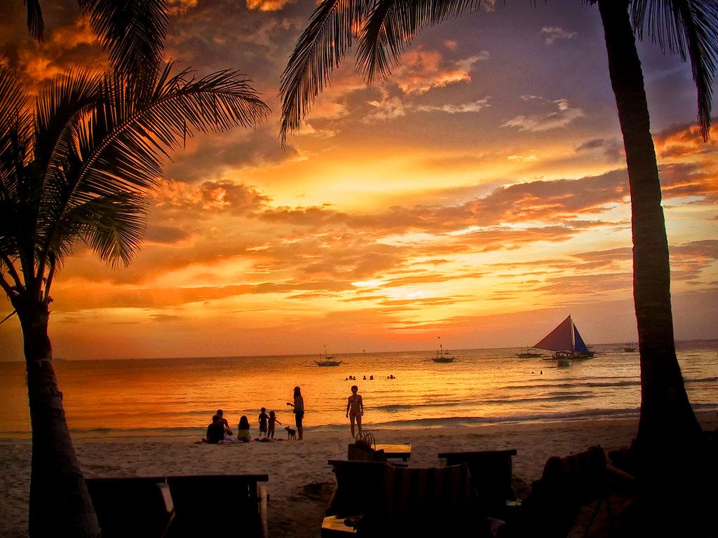 1024x768 Pacific Island Sunset, Boracay, Philippines. PUBLISHED