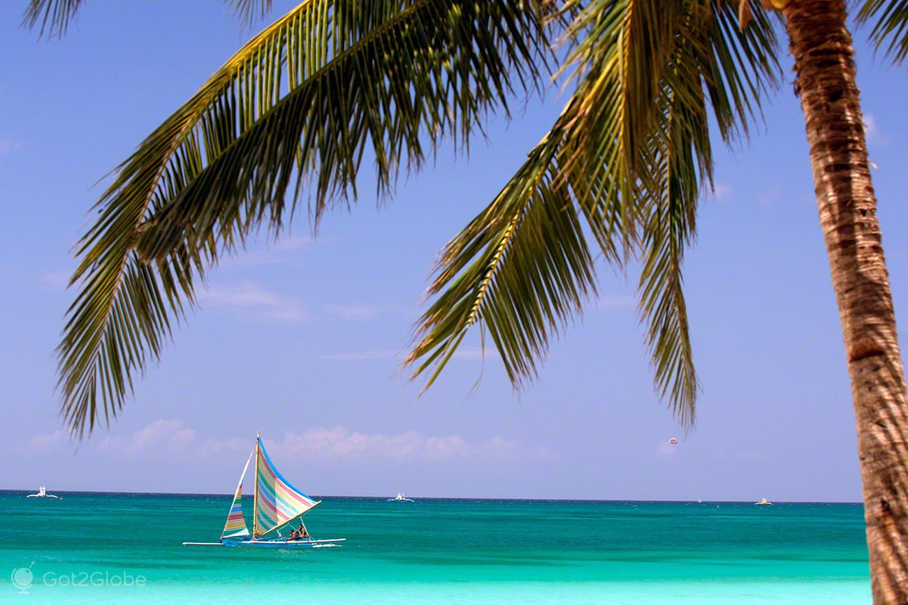 1300x867 White Beach, Boracay Island: The Philippine Beach of Every Dream
