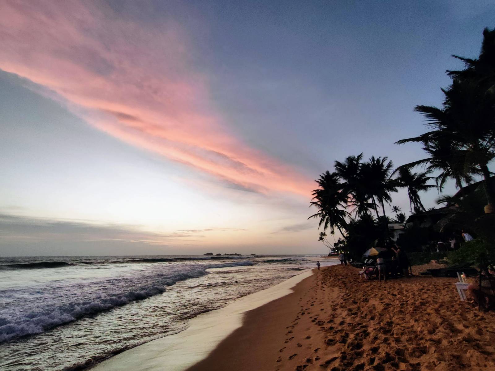1600x1200 Hikkaduwa, what to see and do in the most popular resort in Sri Lanka