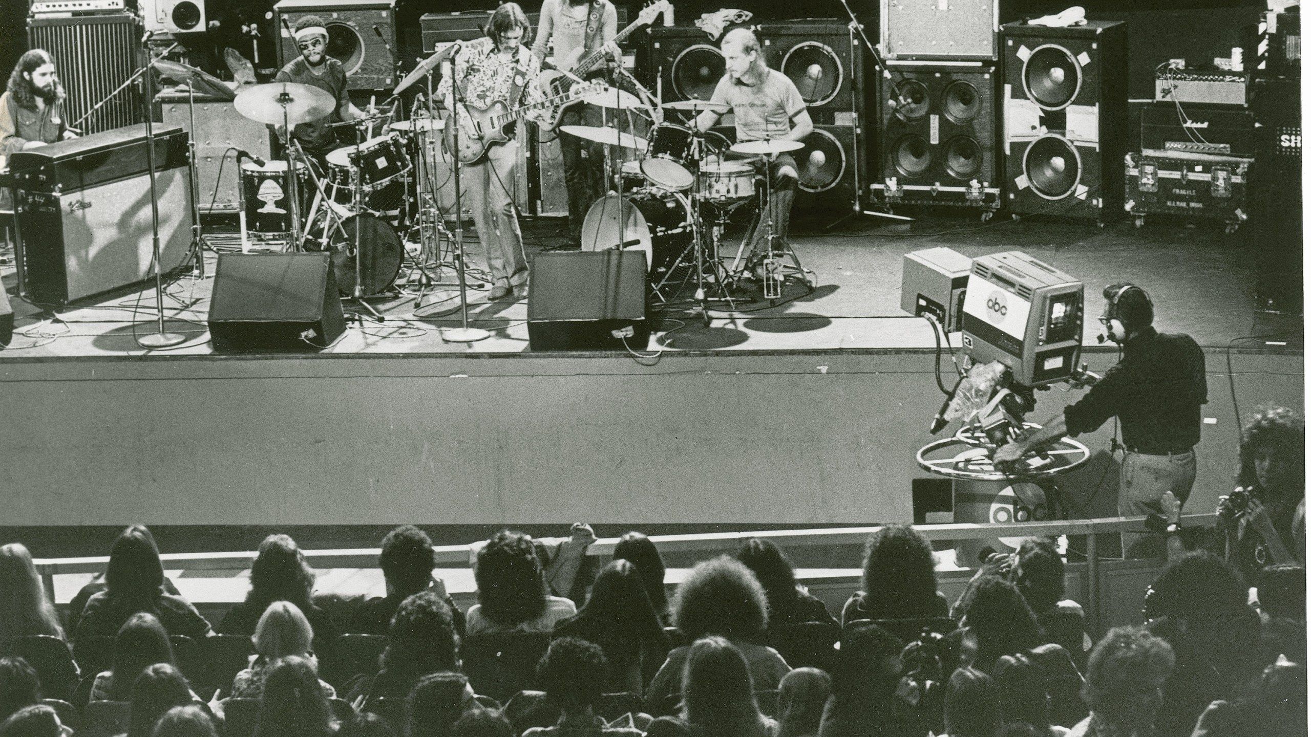 2560x1440 Allman Brothers Band Co Founder And Legendary Guitarist Dickey Betts Dies At 80
