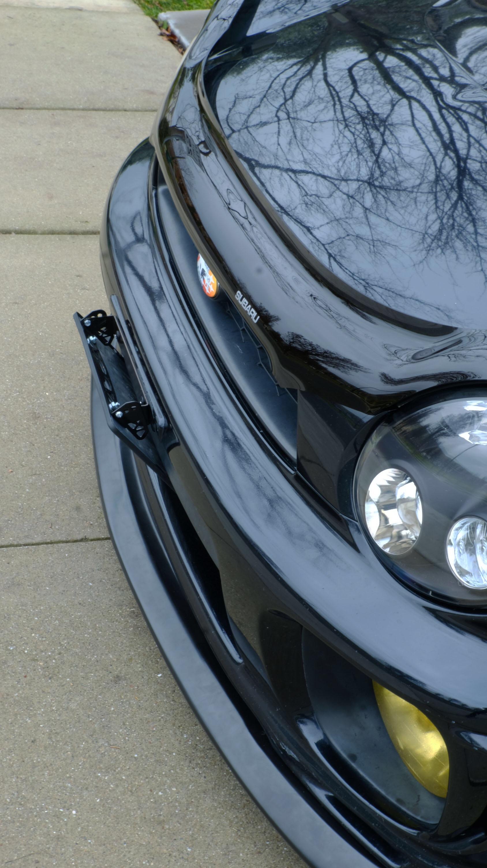 1688x3008 phone wallpaper i made of my bugeye