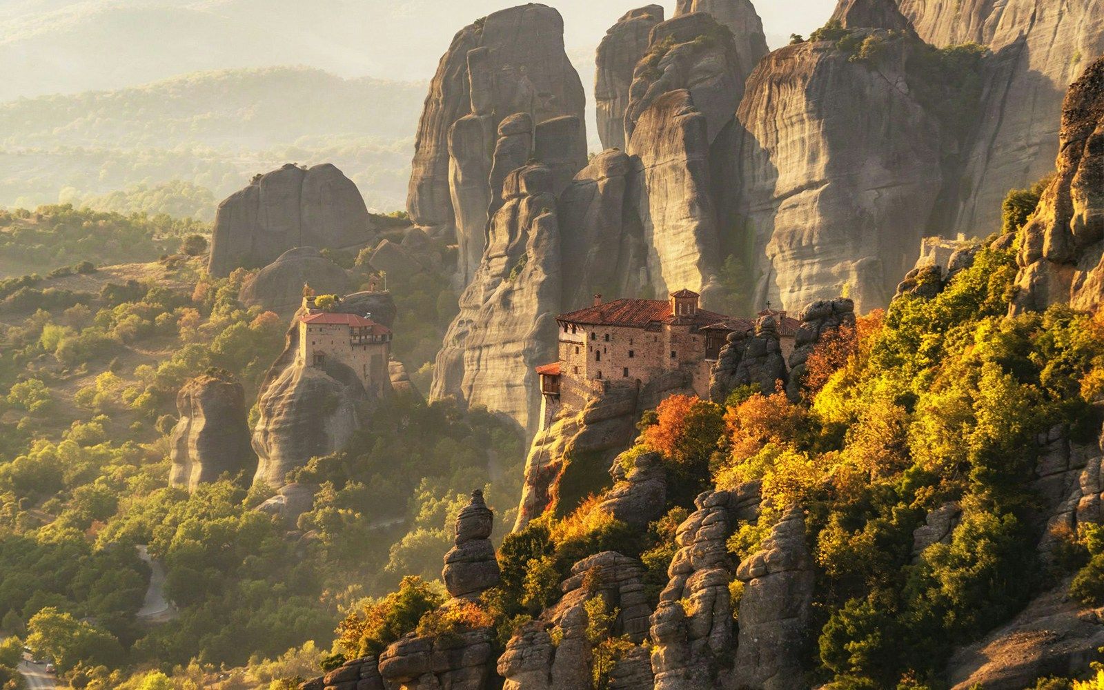 1600x1000 Must See Meteora Photo That Will Leave You Speechless