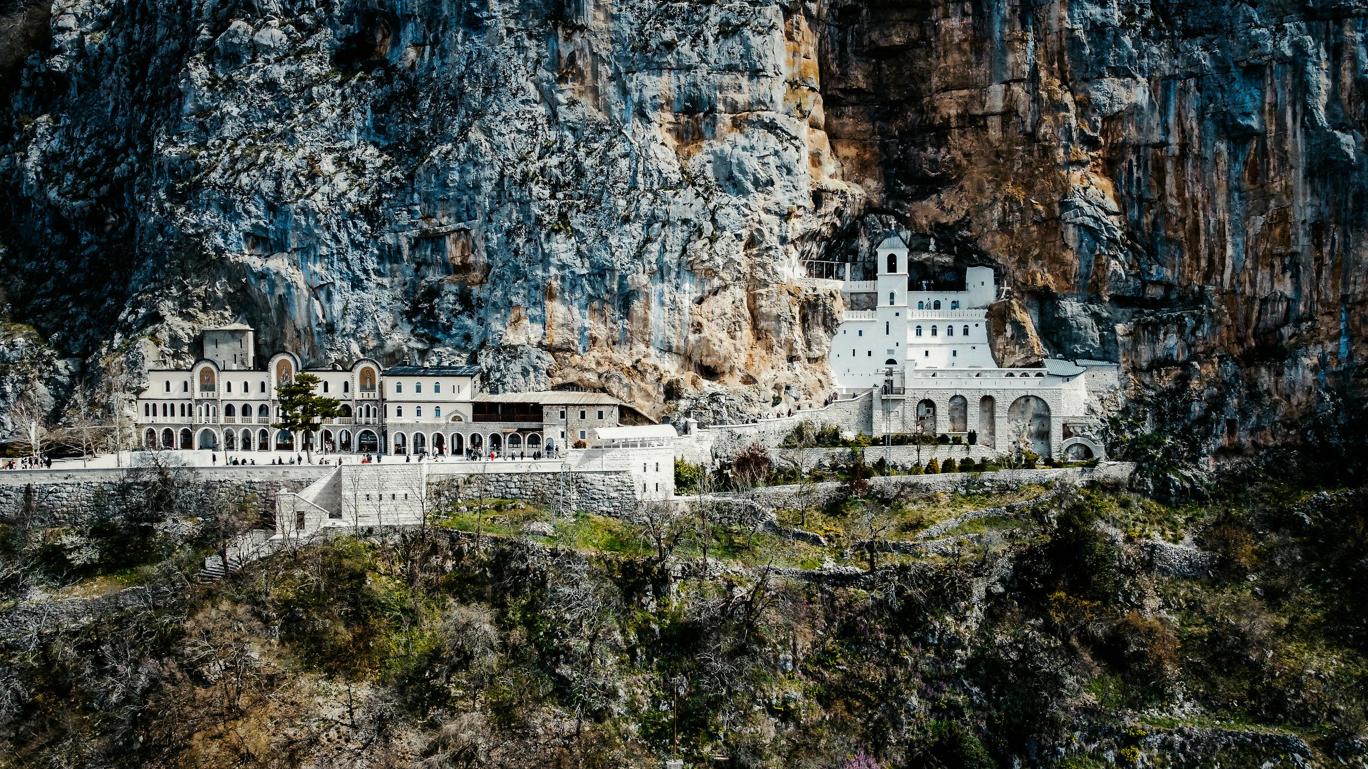 2700x1519 Ostrog Monastery against Montenegro Cliffs · Free