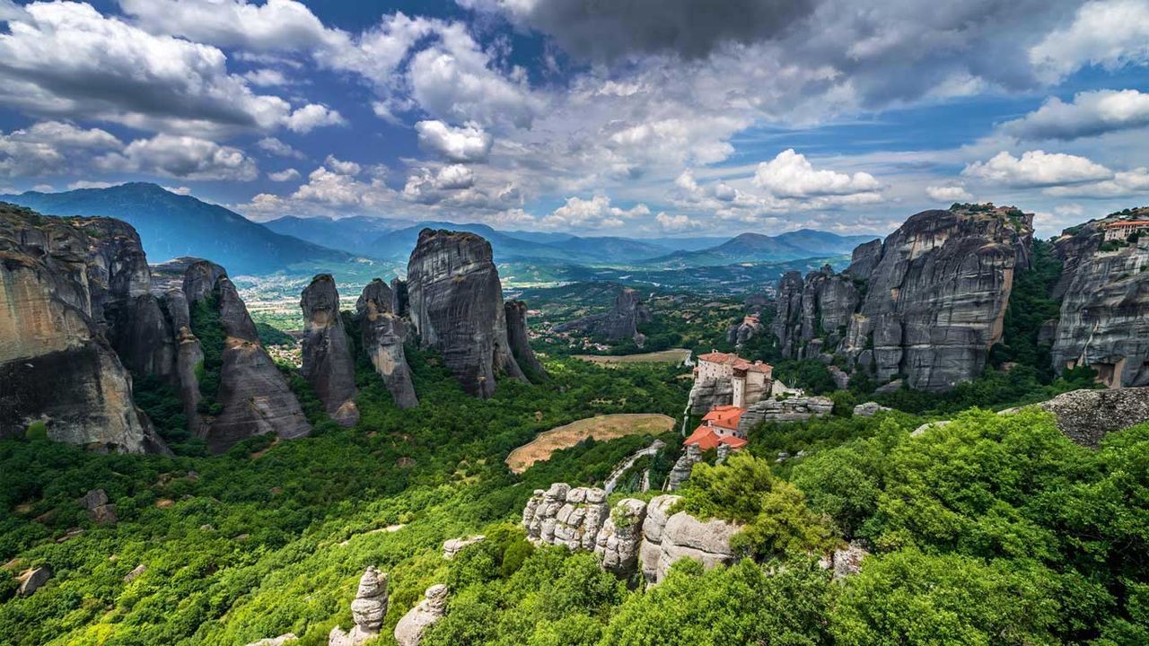 1280x720 Roussanou Monastery in Meteora, Greece Gallery · Peapix