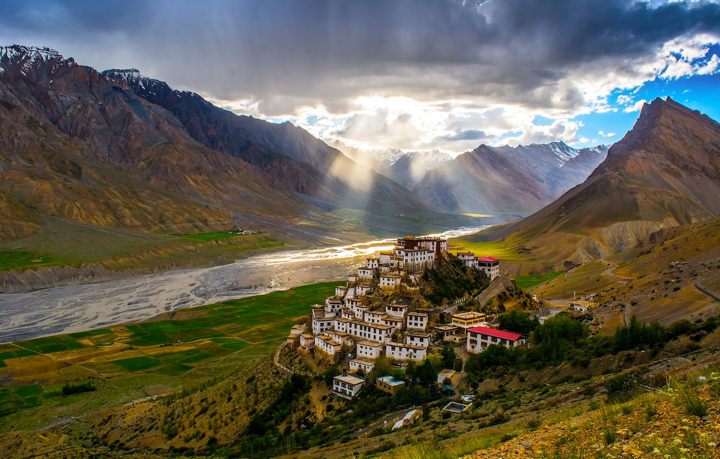 1400x893 Breathtaking Mountain Monasteries Around the World