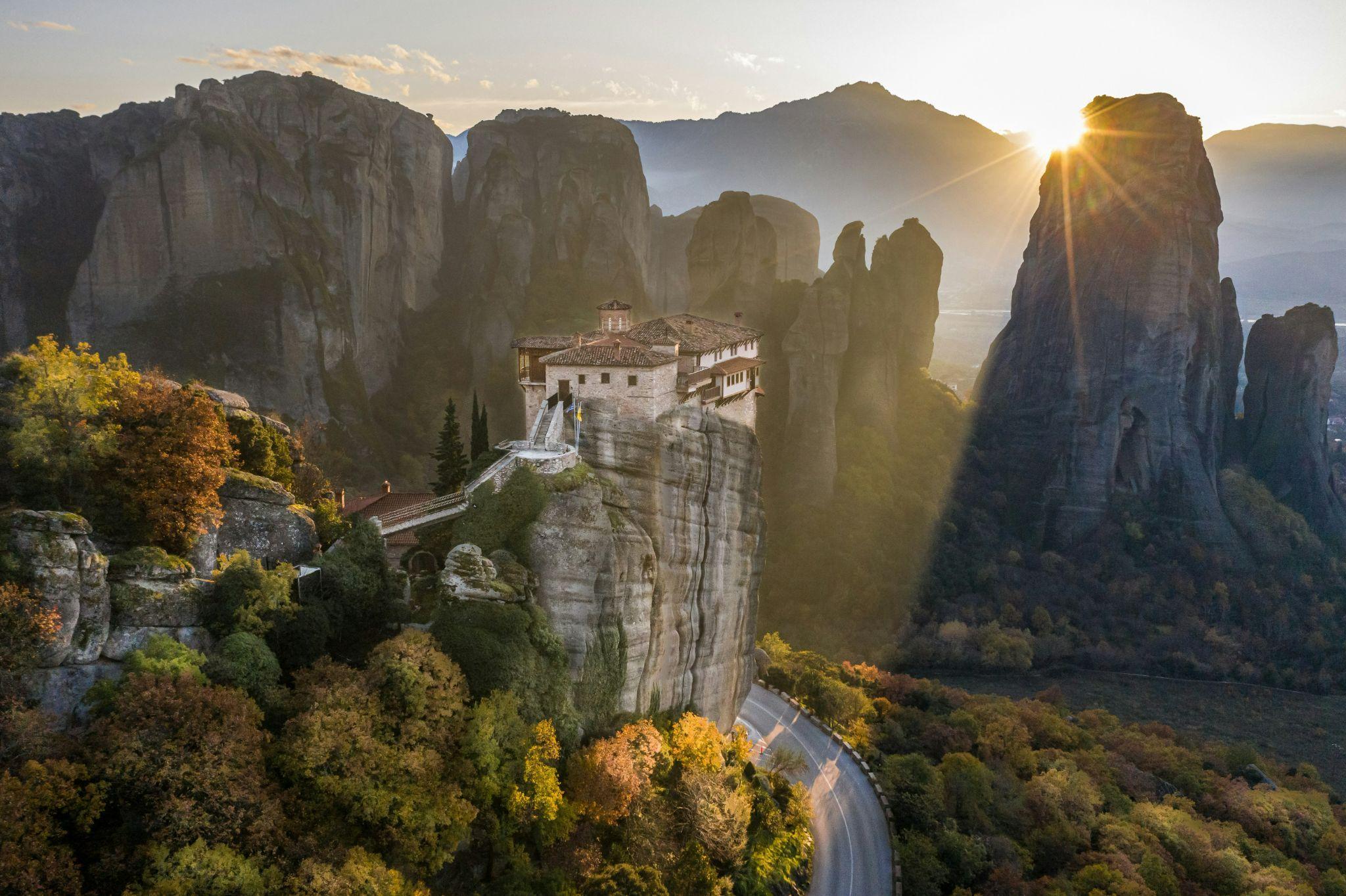 2048x1364 Travel the world:The Meteora Monasteries. Rethinking The Future
