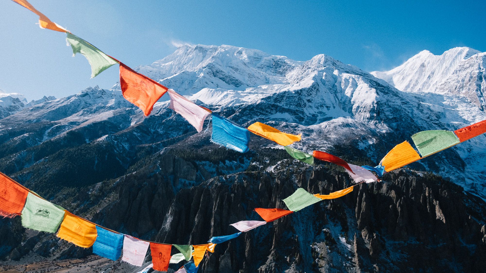 2000x1125 Hiking along the high peaks of Nepal
