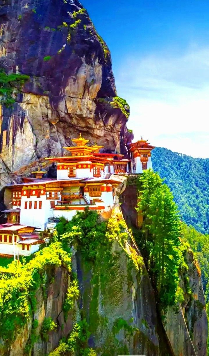 719x1222 Bhutan