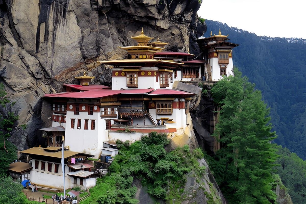 1200x800 Paro Taktsang, Bhutan: How To Reach, Best Time & Tips