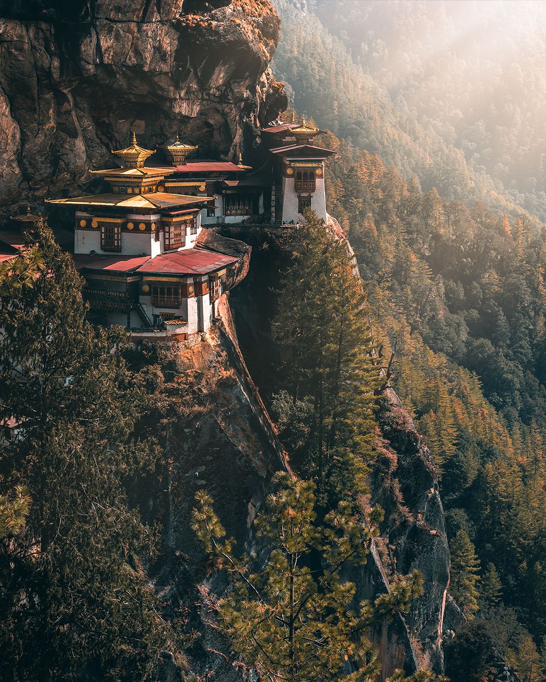 1080x1350 View of Paro Taktsang (Bhutan) A short hike of around 6 km
