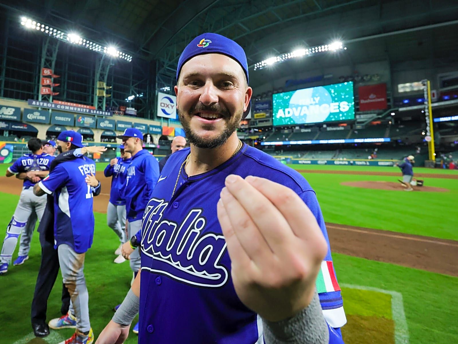1600x1200 Vinnie Pasquantino makes World Baseball Classic history