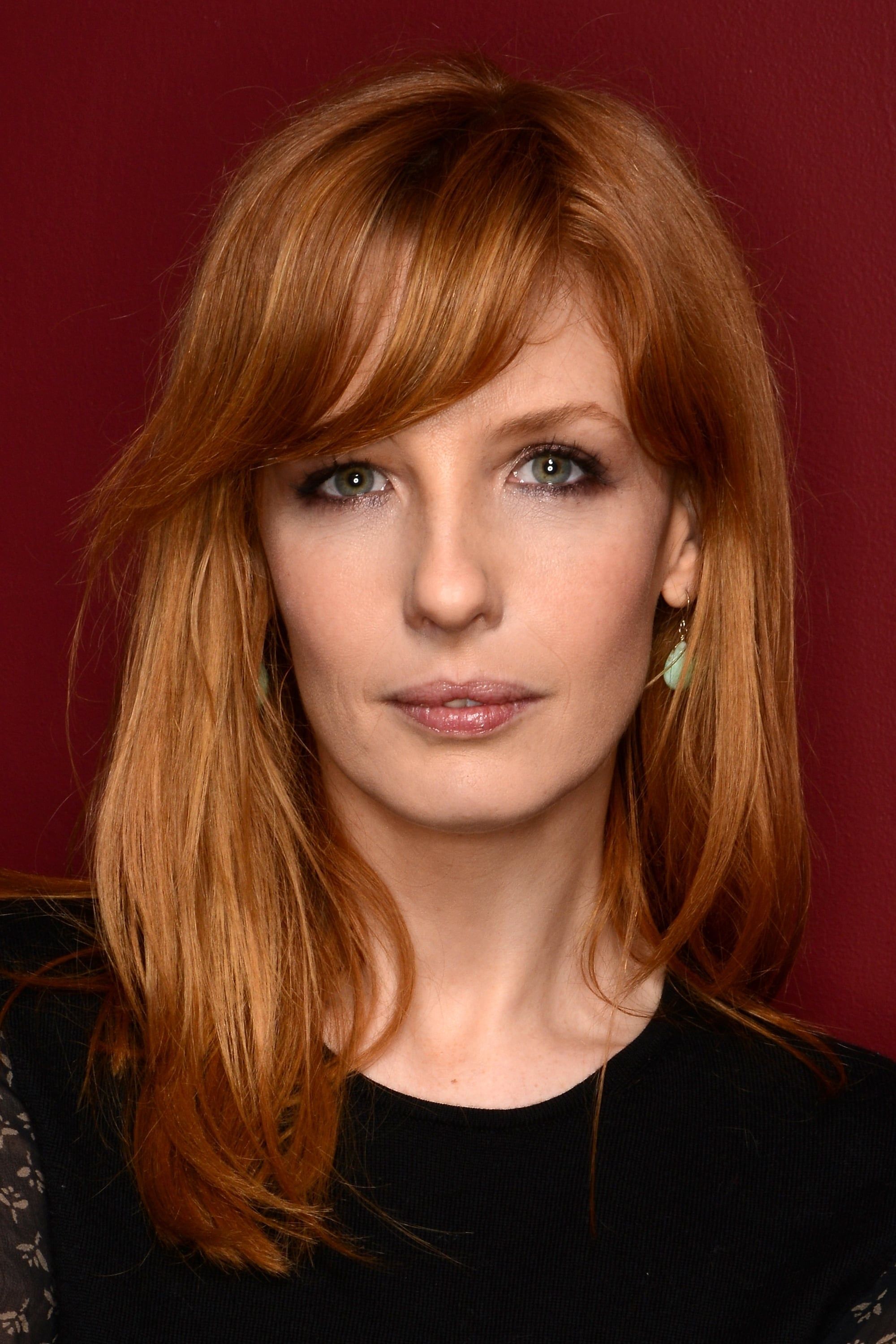 2000x3000 Kelly Reilly Wallpaper