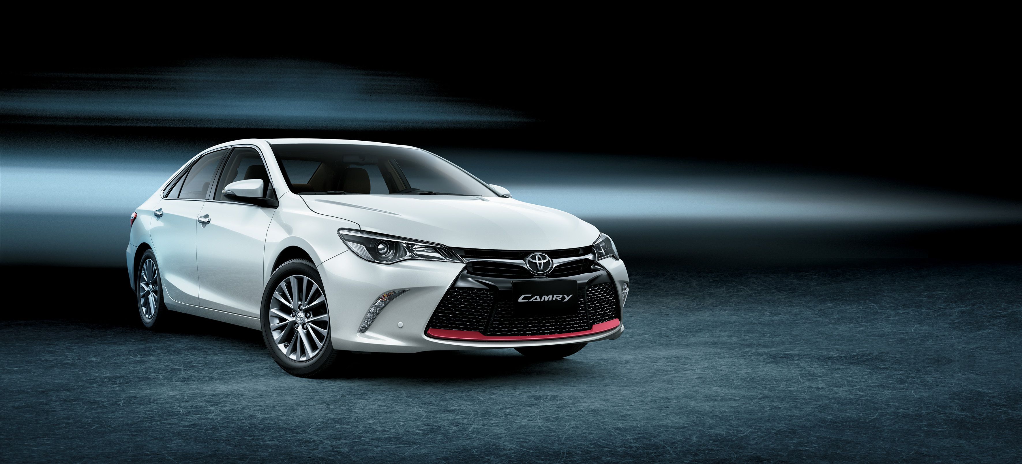 3543x1610 New 2017 Toyota Camry Now Available At Al Futtaim Motors