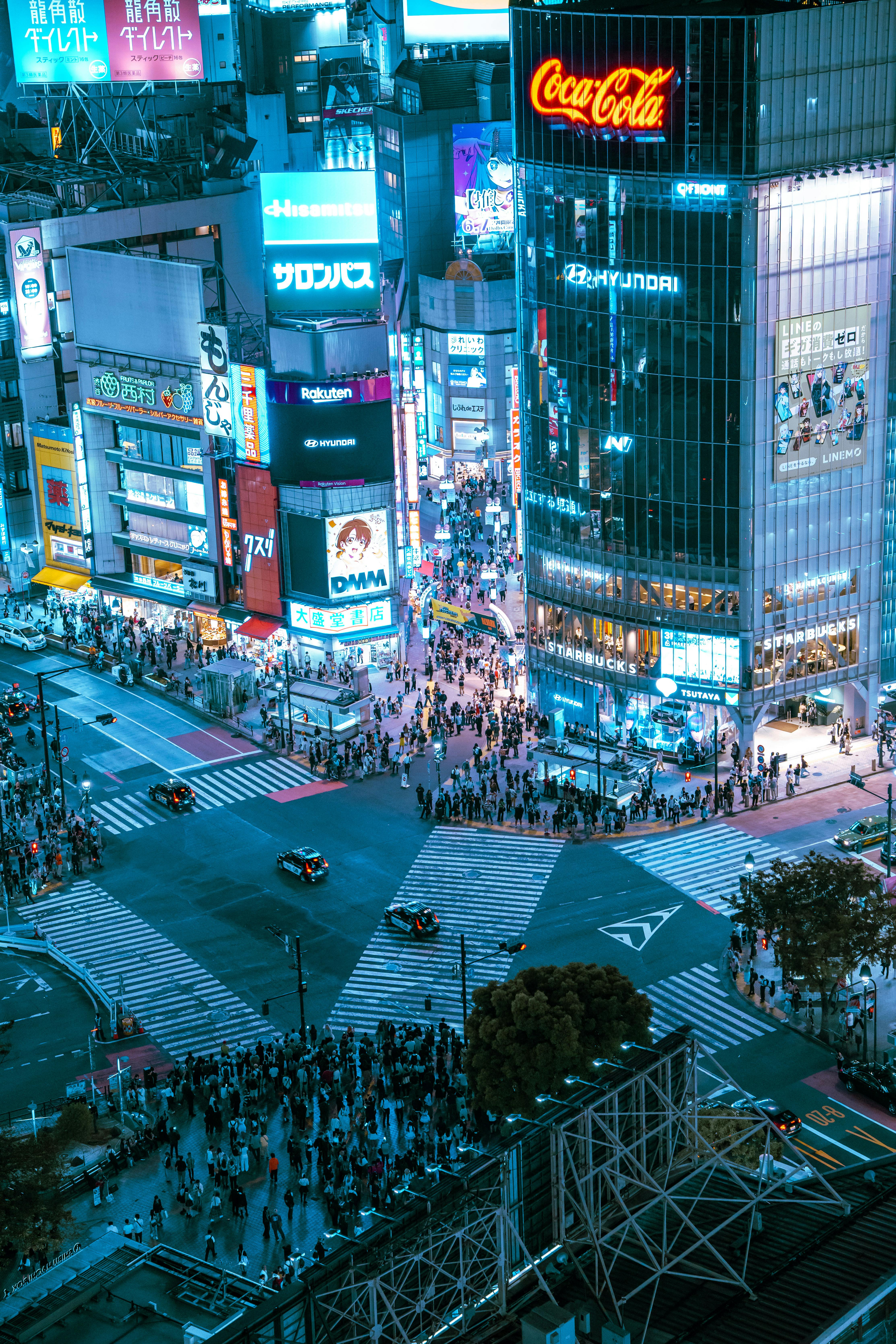 4453x6680 Vibrant Nightlife at Shibuya Crossing, Tokyo · Free