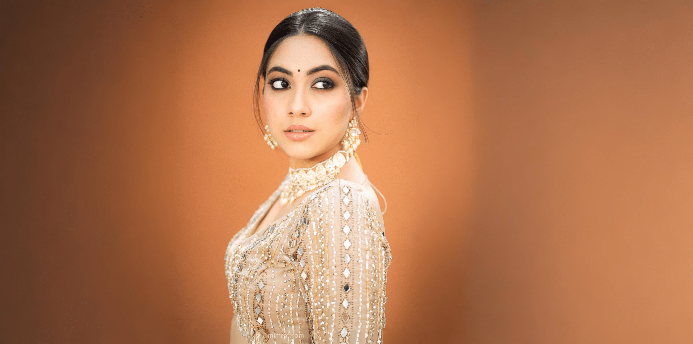 2921x1449 Reem Shaikh Serving Looks & Vibes