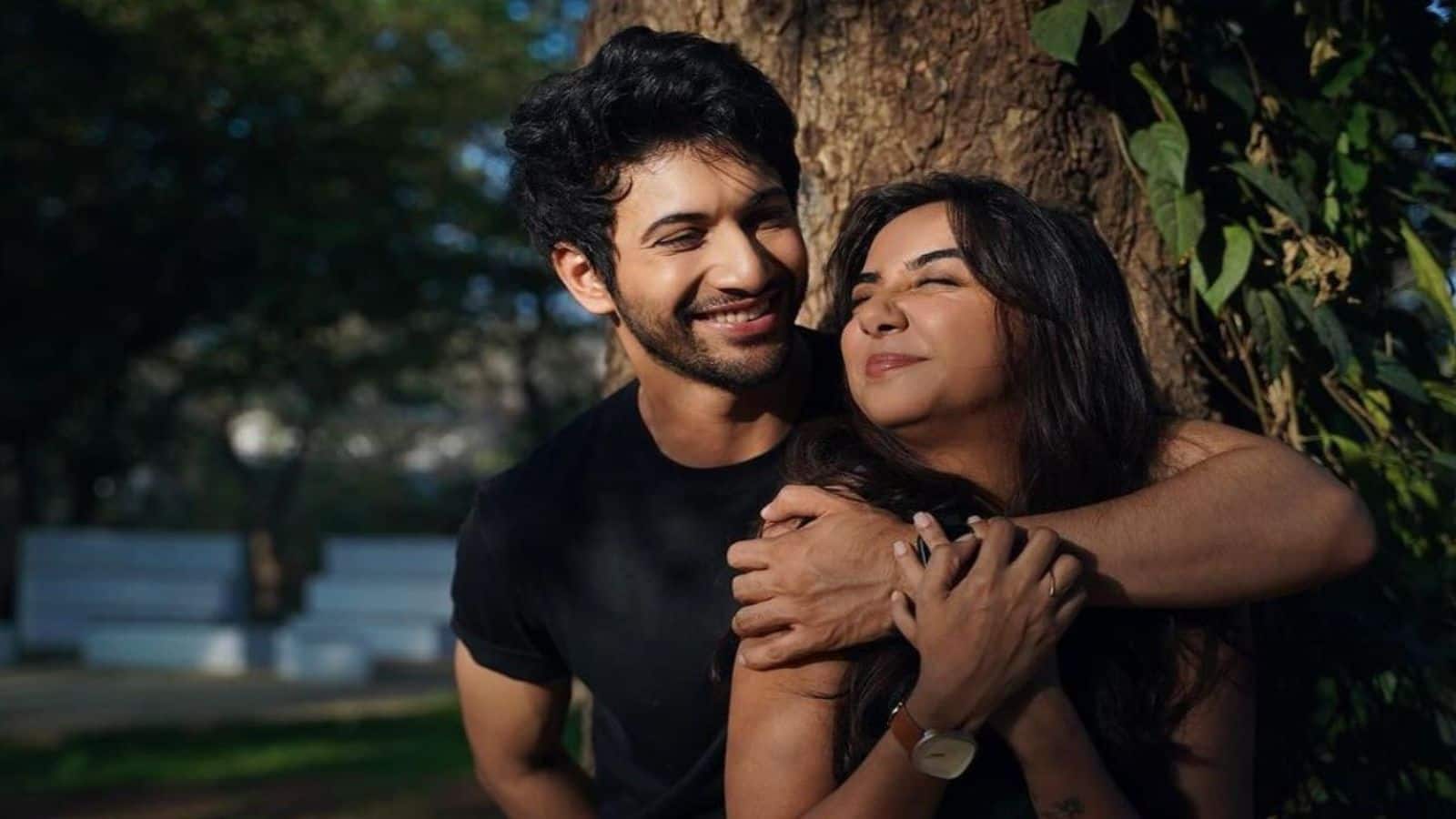 1600x900 It's Season Wrap': Rohit Saraf Prajakta Koli Conclude 'Mismatched' S03 Filming