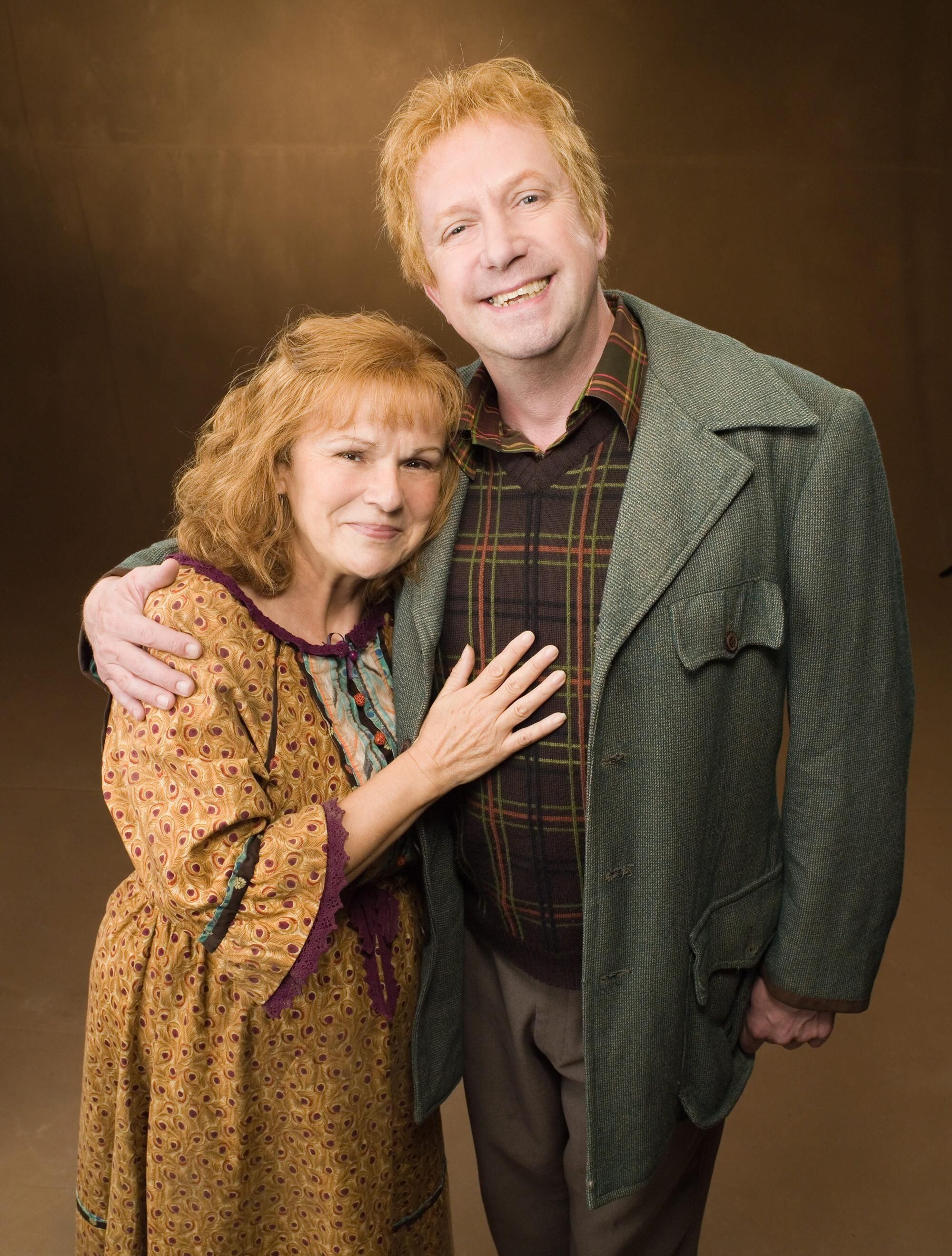 2000x2639 Weasley Family Wallpaper