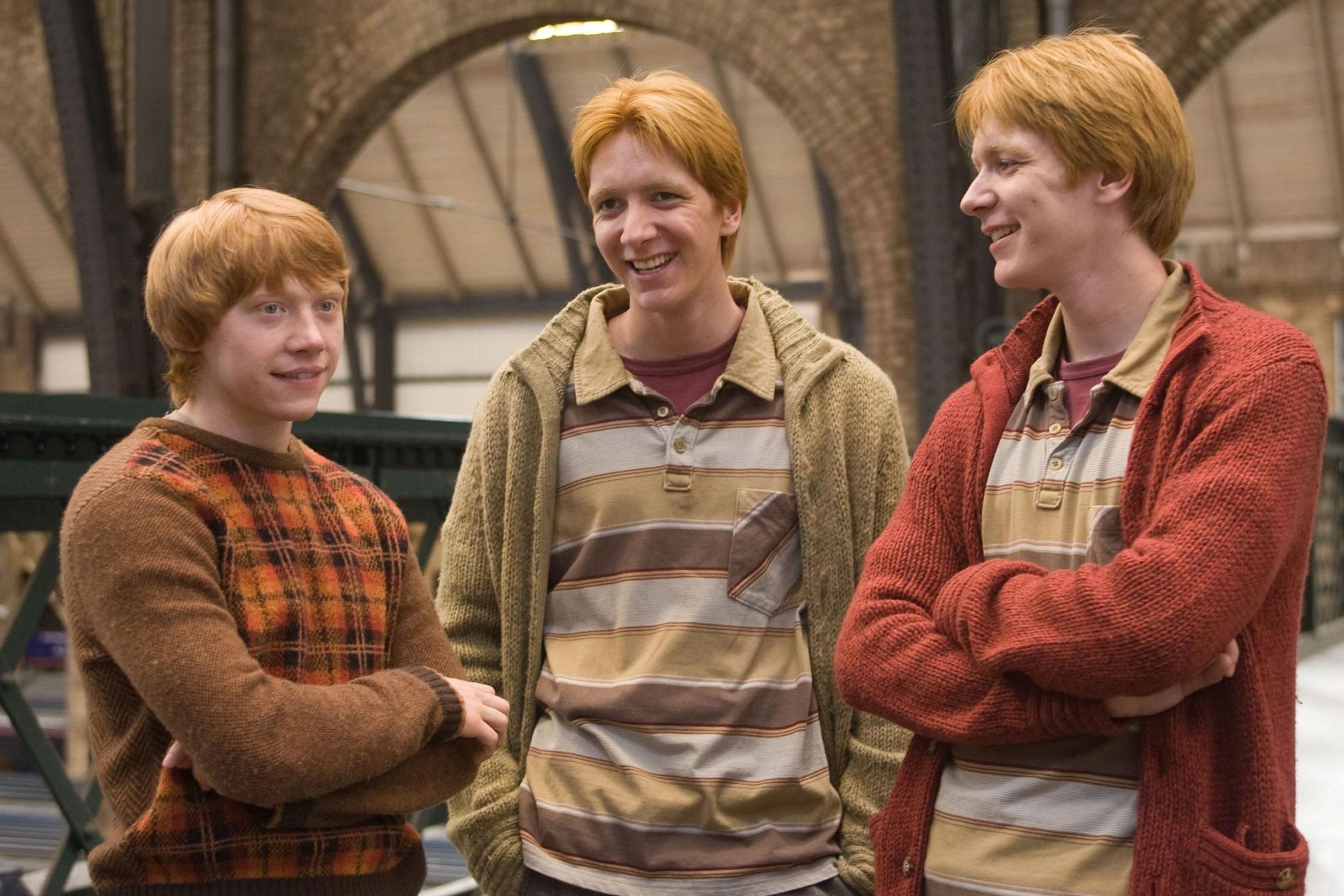 2500x1667 Weasley Family Wallpaper